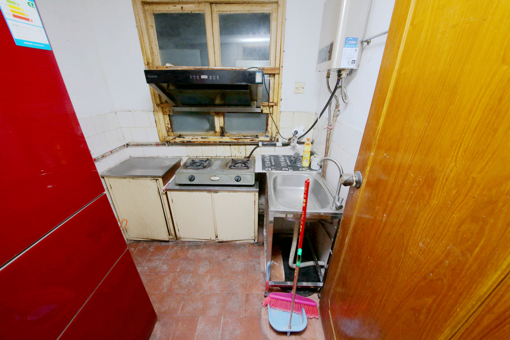 通泰街商居楼  2室1厅1卫   61.00万厨房
