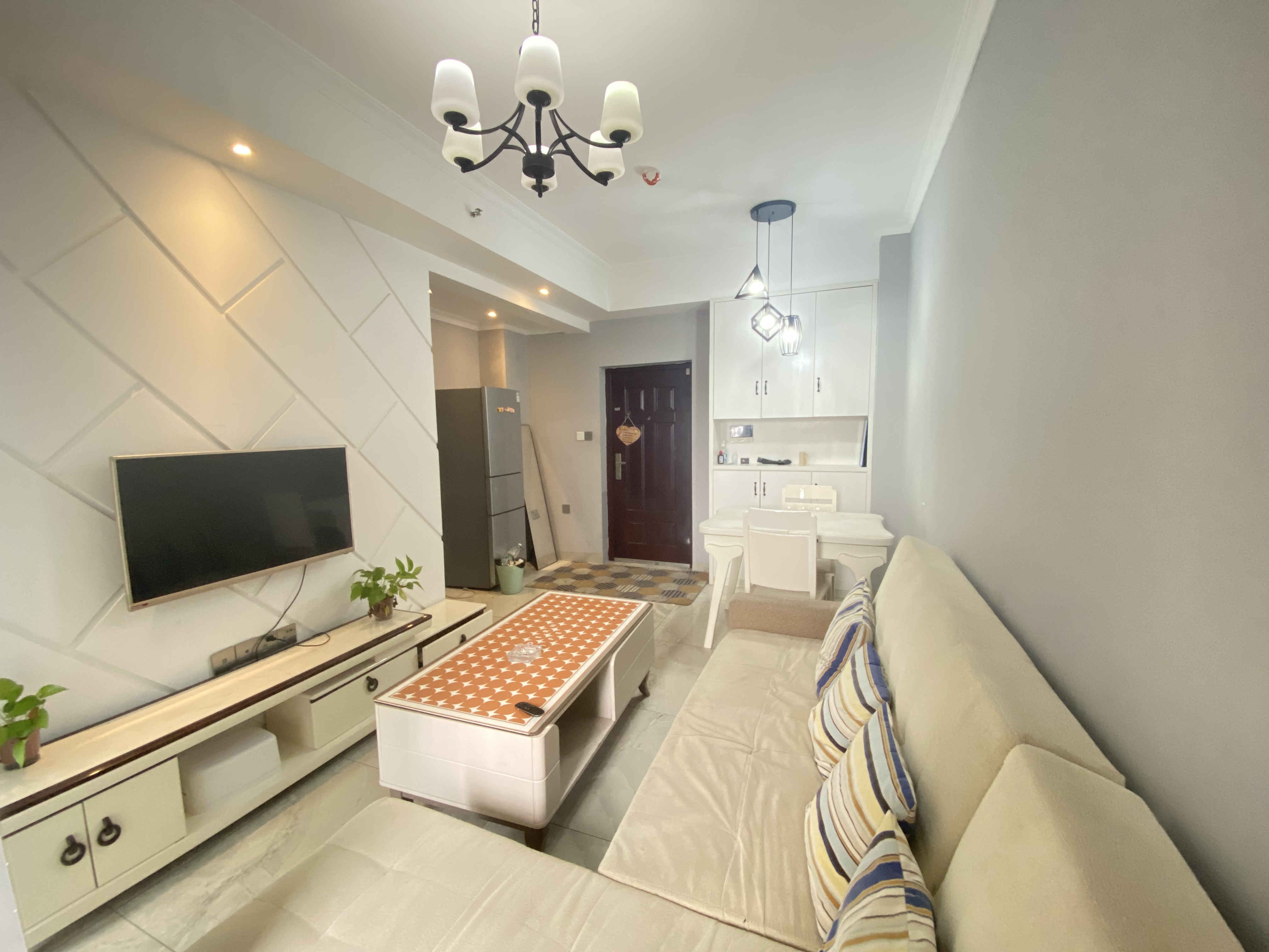 新桂公馆 1室1厅1卫 38.0万 新桂公馆 1室1厅1卫 38.0万室内图