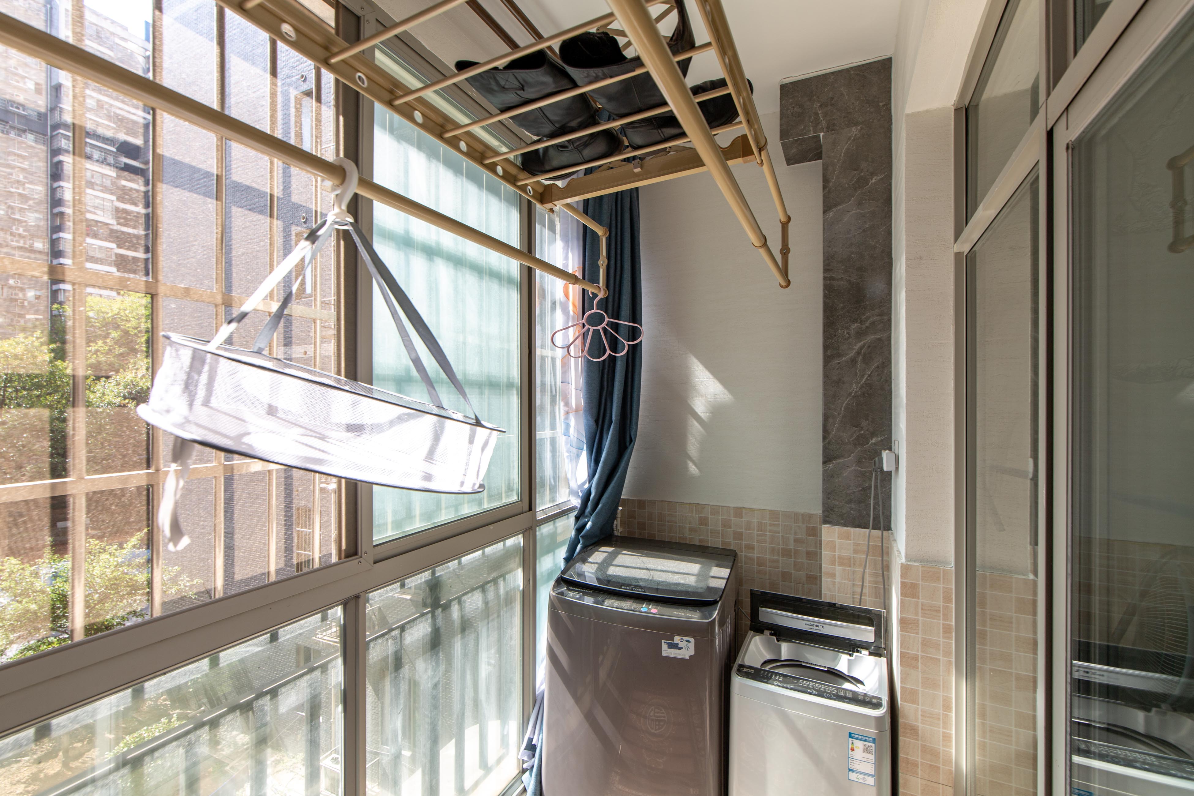 白沙湾嘉园  5室2厅1卫    130.0万阳台