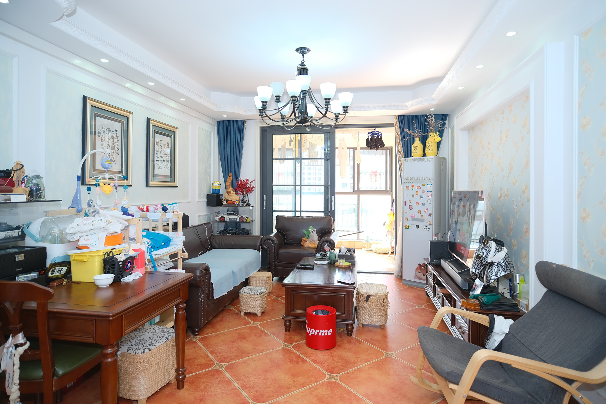 三一街区 3室2厅1卫 120.80万 三一街区 3室2厅1卫 120.80万客厅