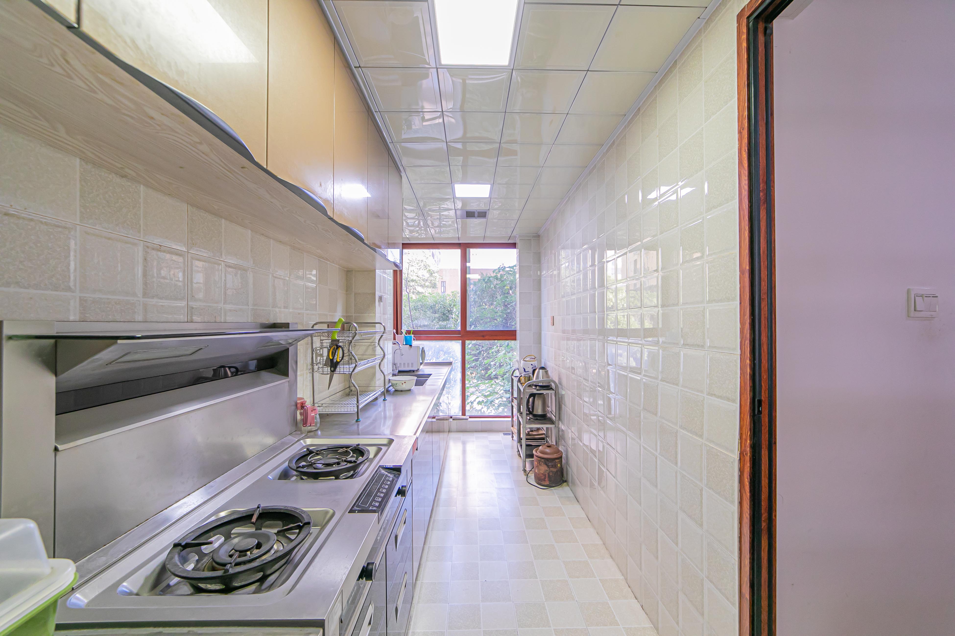 MOMA当代广场  4室2厅2卫    108.8万厨房