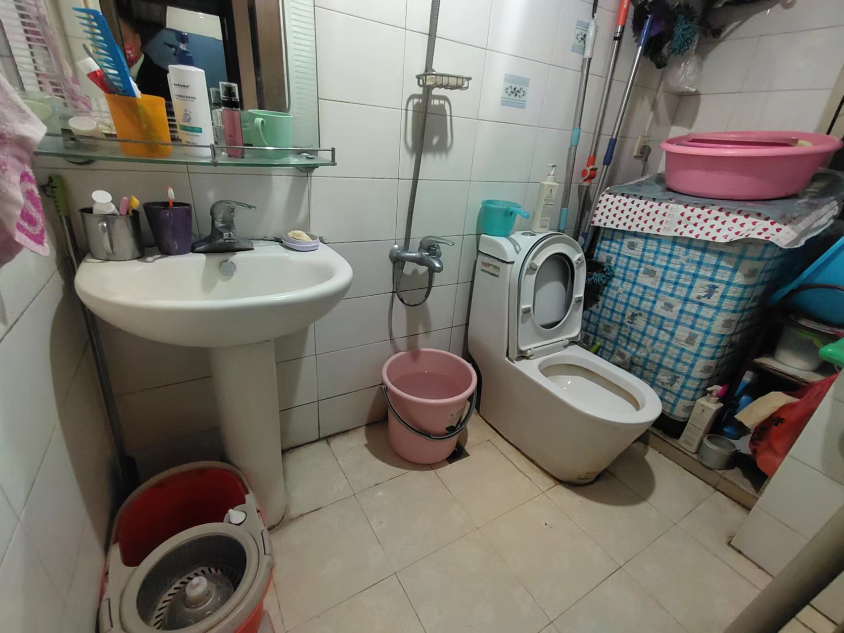 金桂小区曹一二三村 2室1厅1卫 35.0万 金桂小区曹一二三村 2室1厅1卫 35.0万室内图