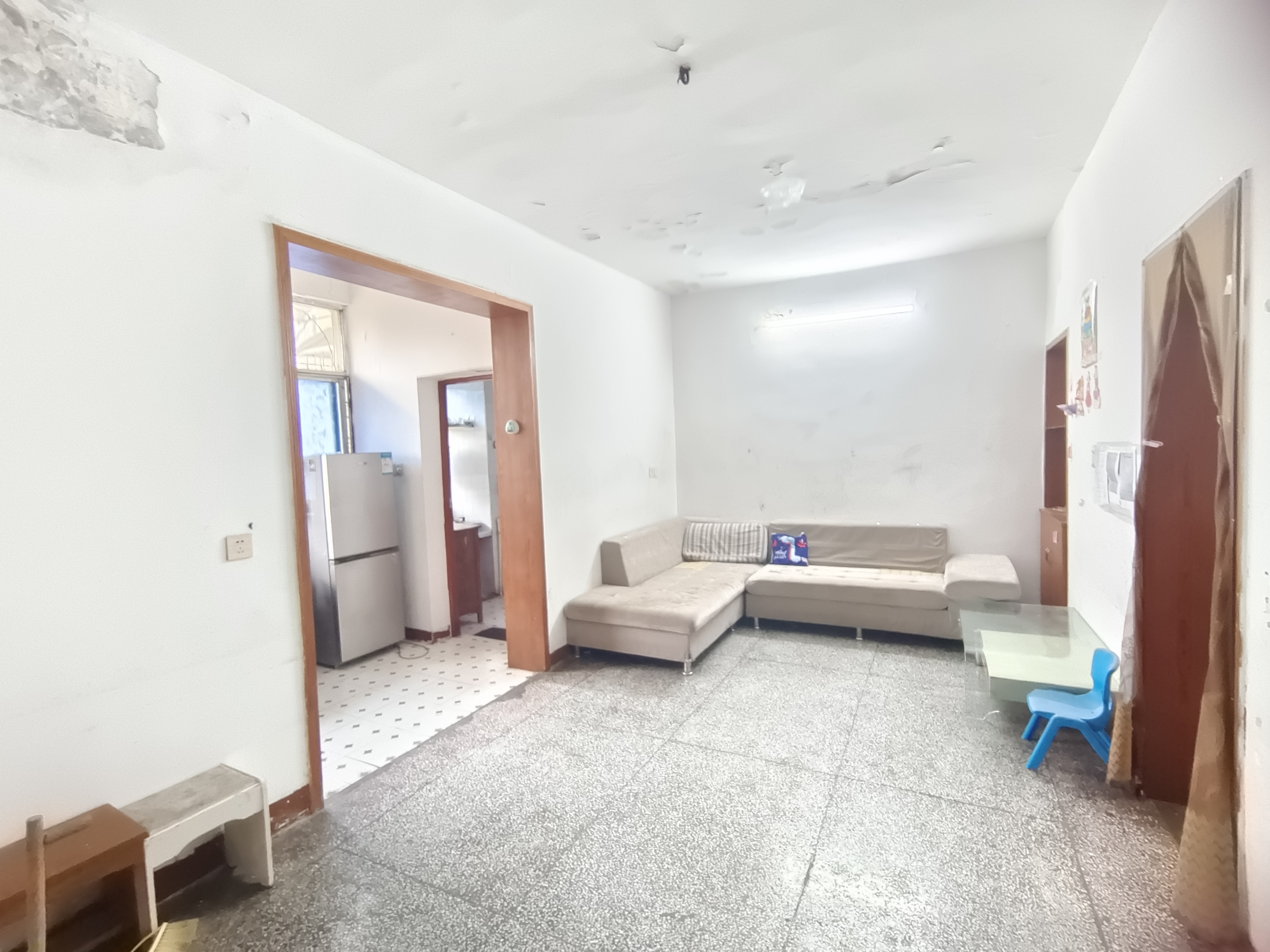 解放街幸福村  3室1厅1卫   850.00元/月户型图