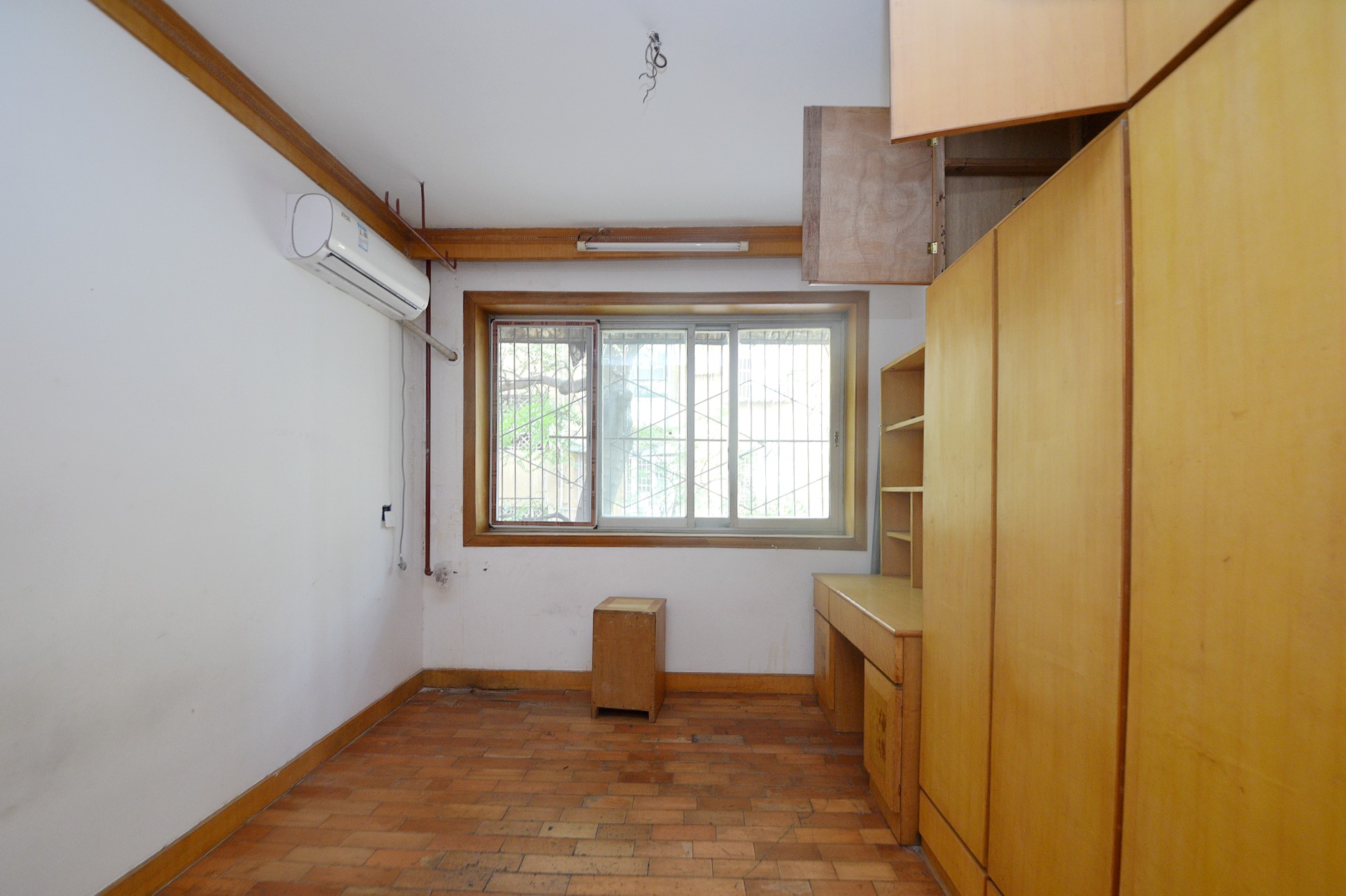 城建科研所宿舍  4室2厅1卫    55.0万其他