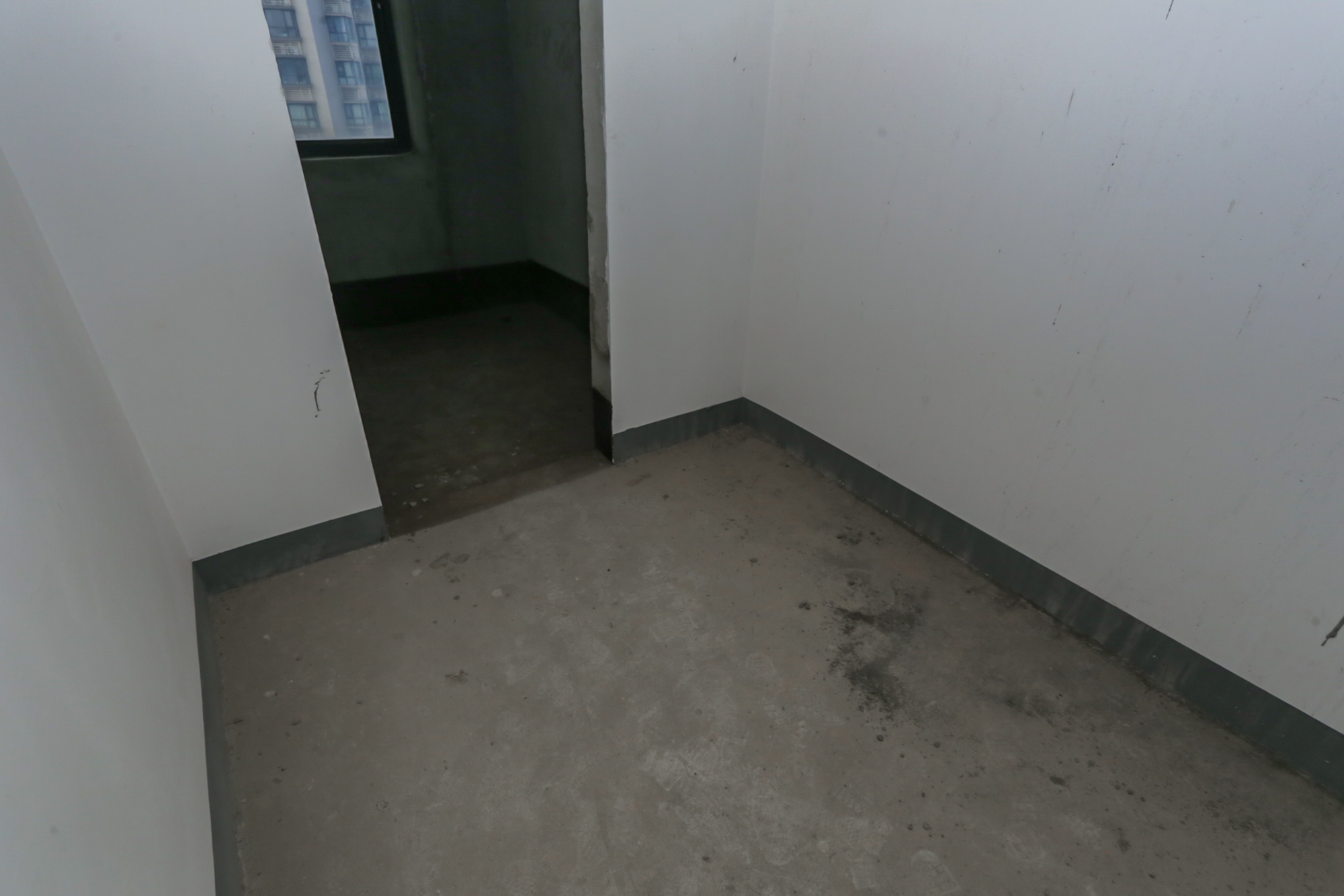 莱茵城  3室2厅2卫    135.0万其他