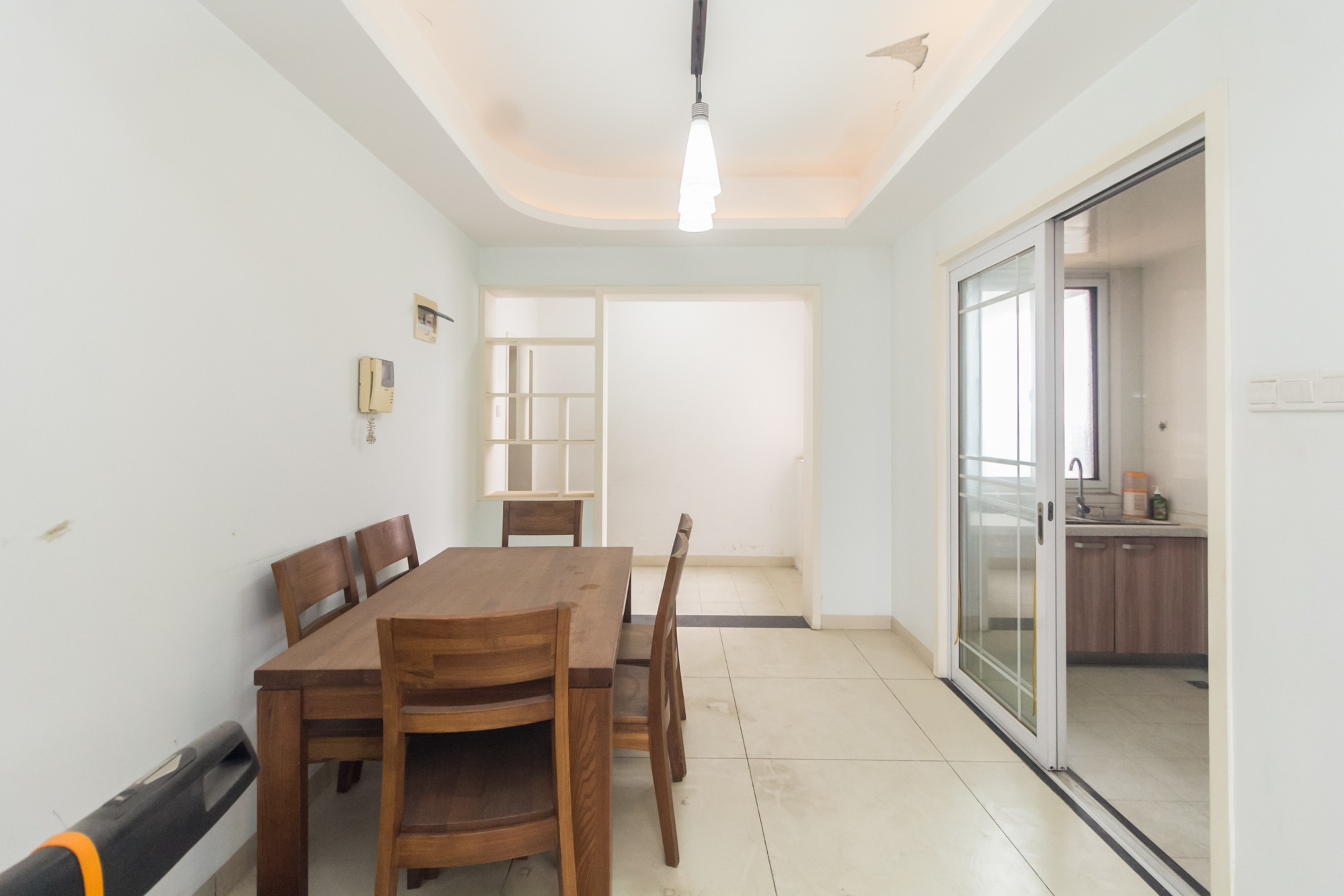 星城国际  3室2厅2卫    65.98万客厅