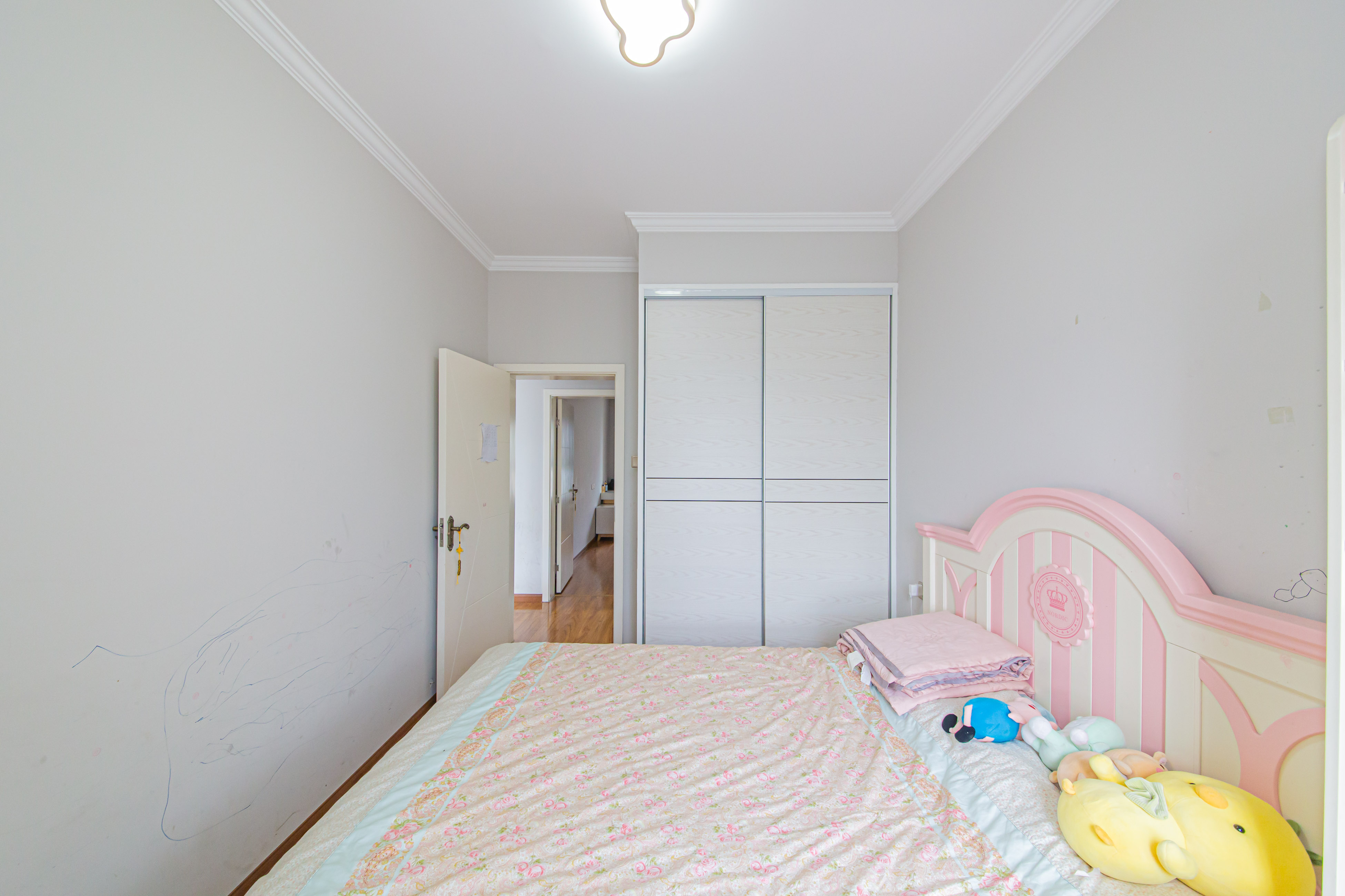 香芙嘉园（广铁湘府嘉园）  2室2厅1卫    79.8万卧室