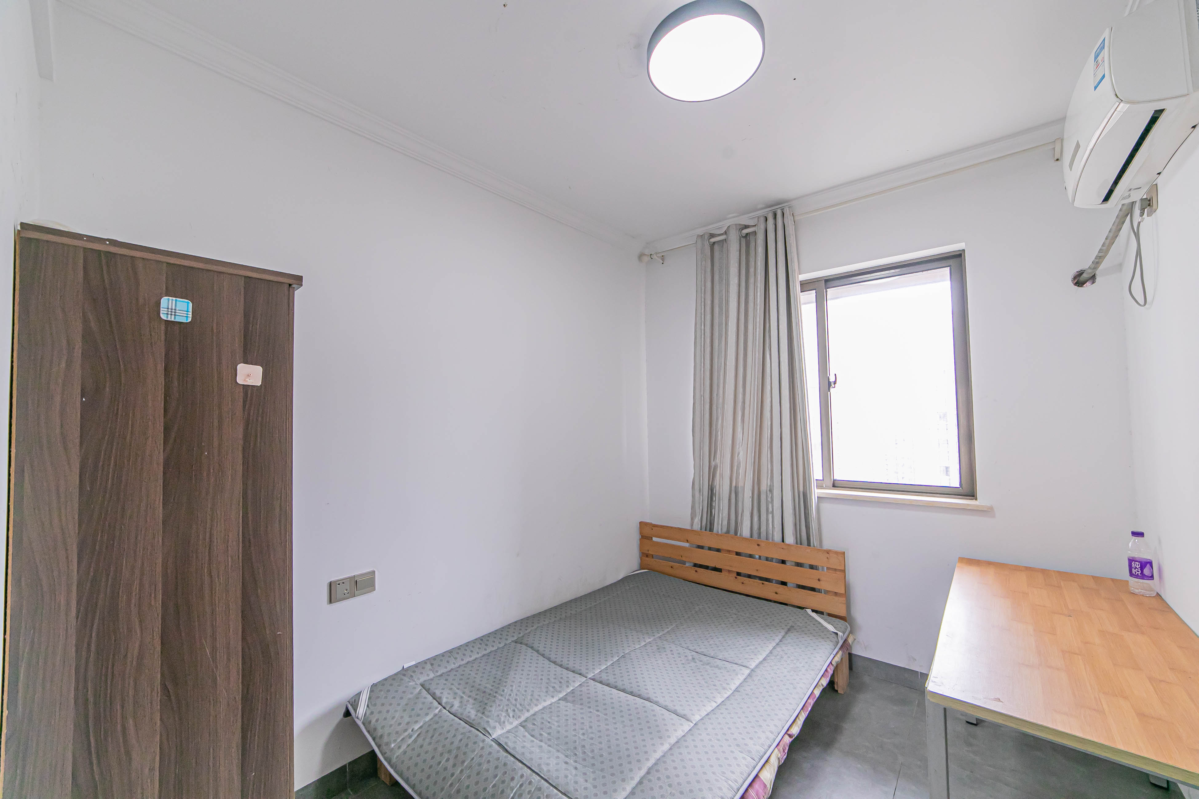 家和院 4室2厅2卫 123.0万 家和院 4室2厅2卫 123.0万卧室