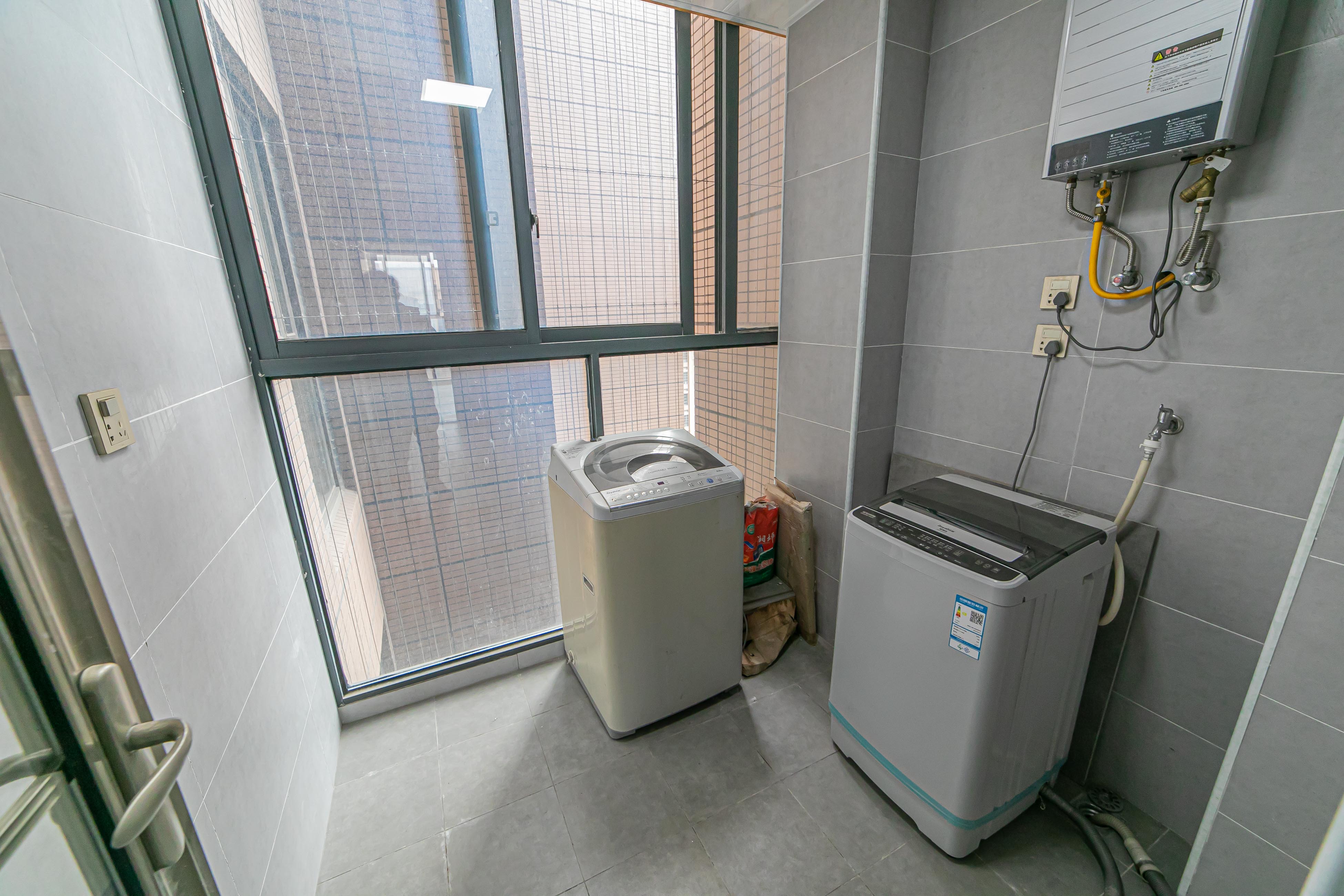 家和院 4室2厅2卫 123.0万 家和院 4室2厅2卫 123.0万厨房