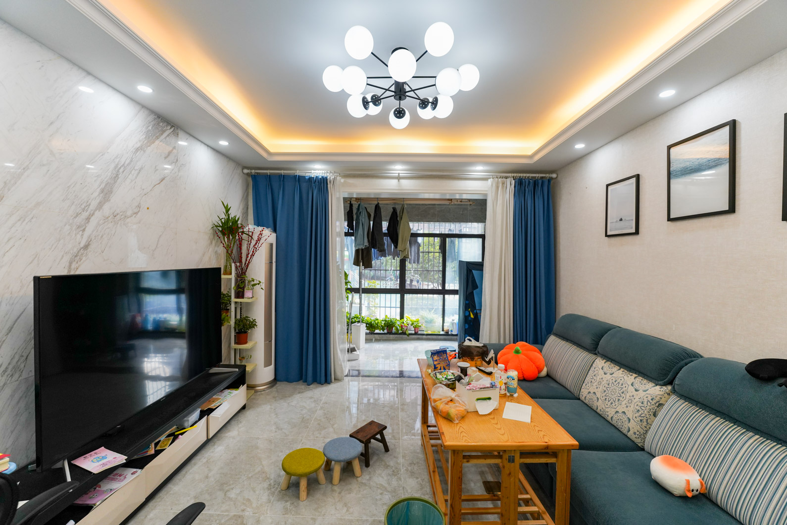 夏威夷碧水春城（碧桂园城市花园）  4室1厅2卫    130.0万客厅