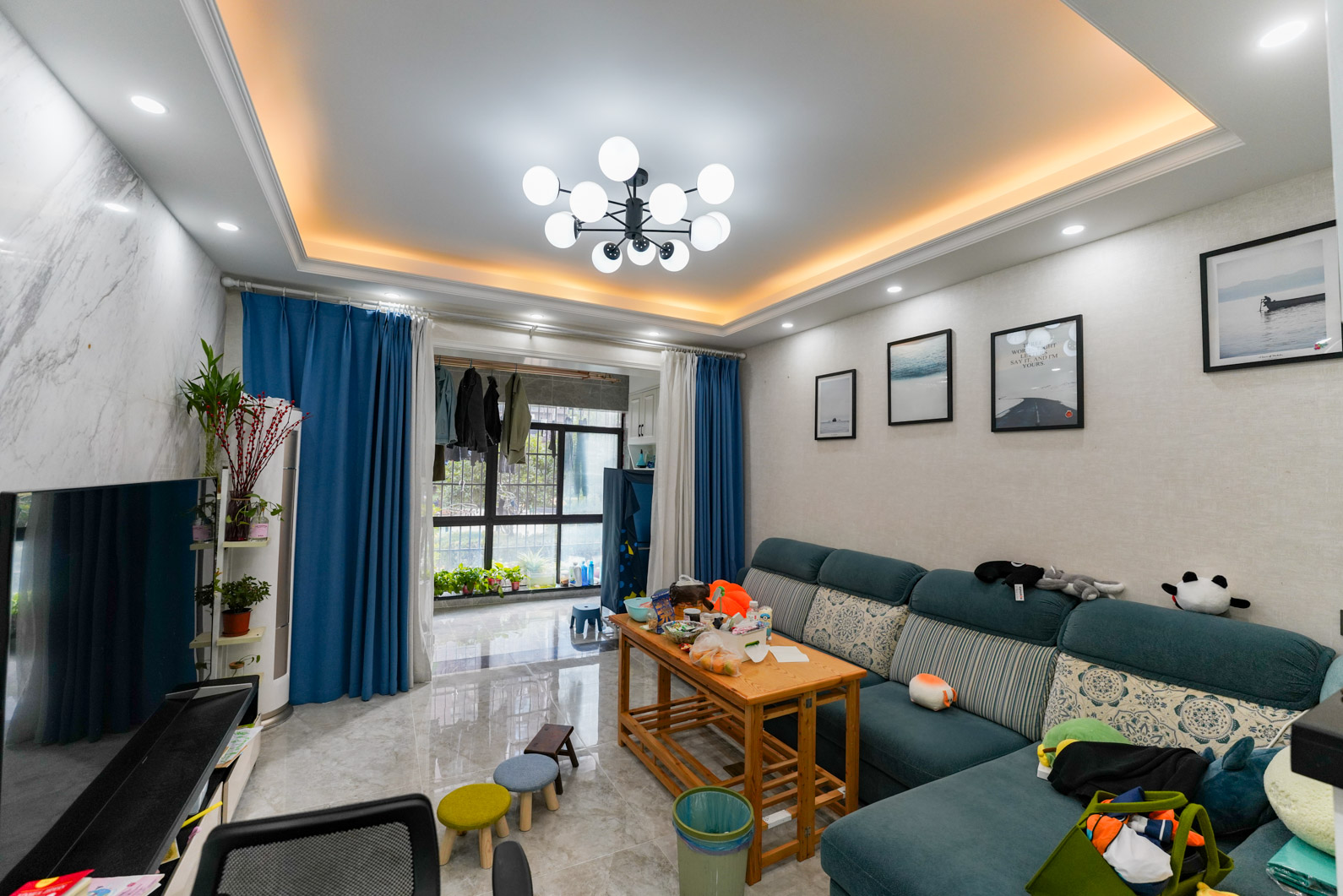 夏威夷碧水春城（碧桂园城市花园）  4室1厅2卫    130.0万客厅