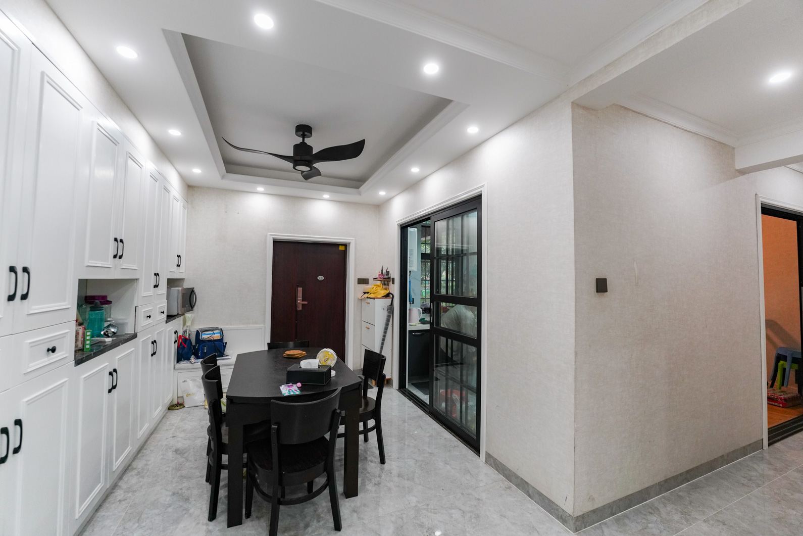 夏威夷碧水春城（碧桂园城市花园）  4室1厅2卫    130.0万客厅