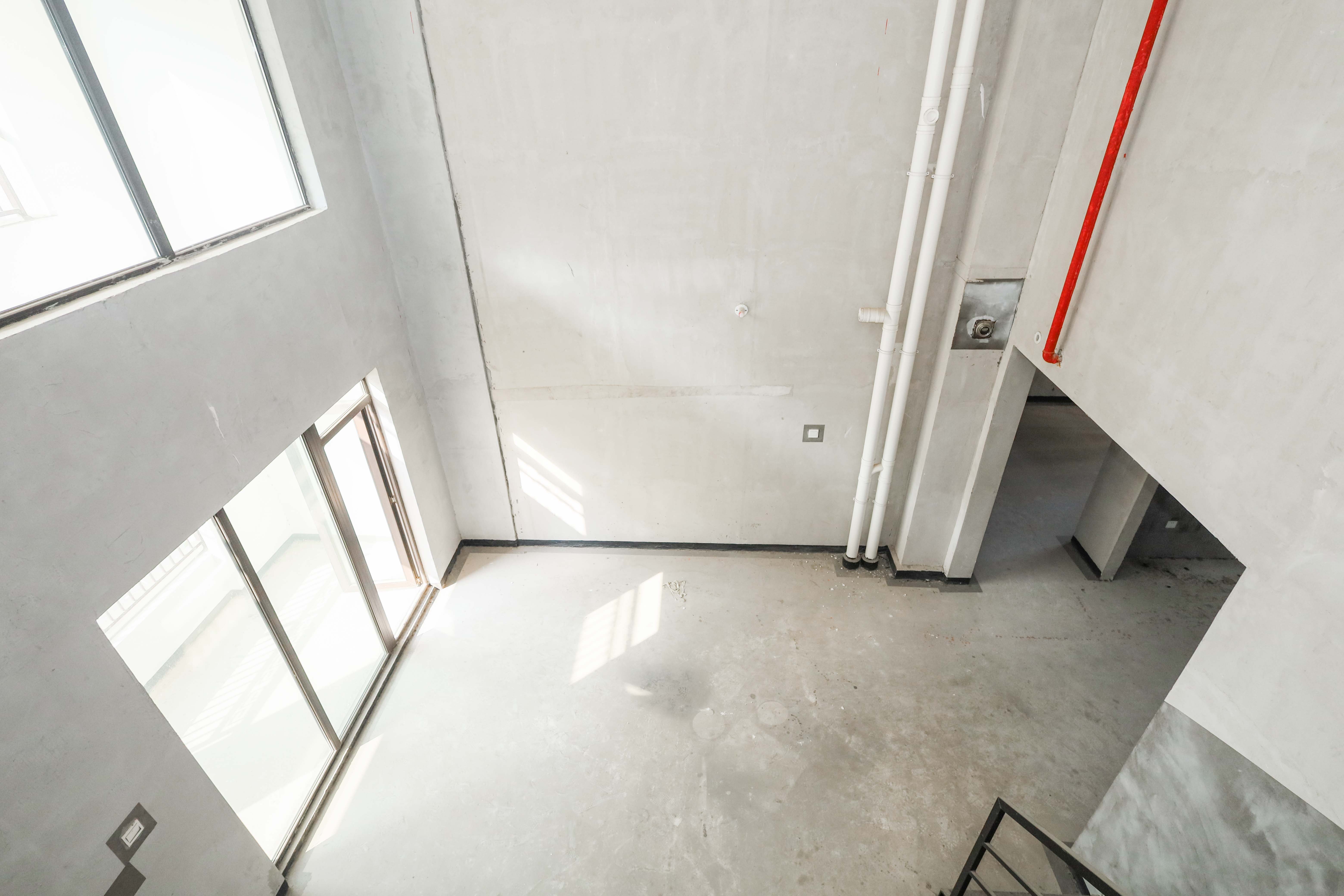 建发央著  4室2厅2卫   286.00万客厅