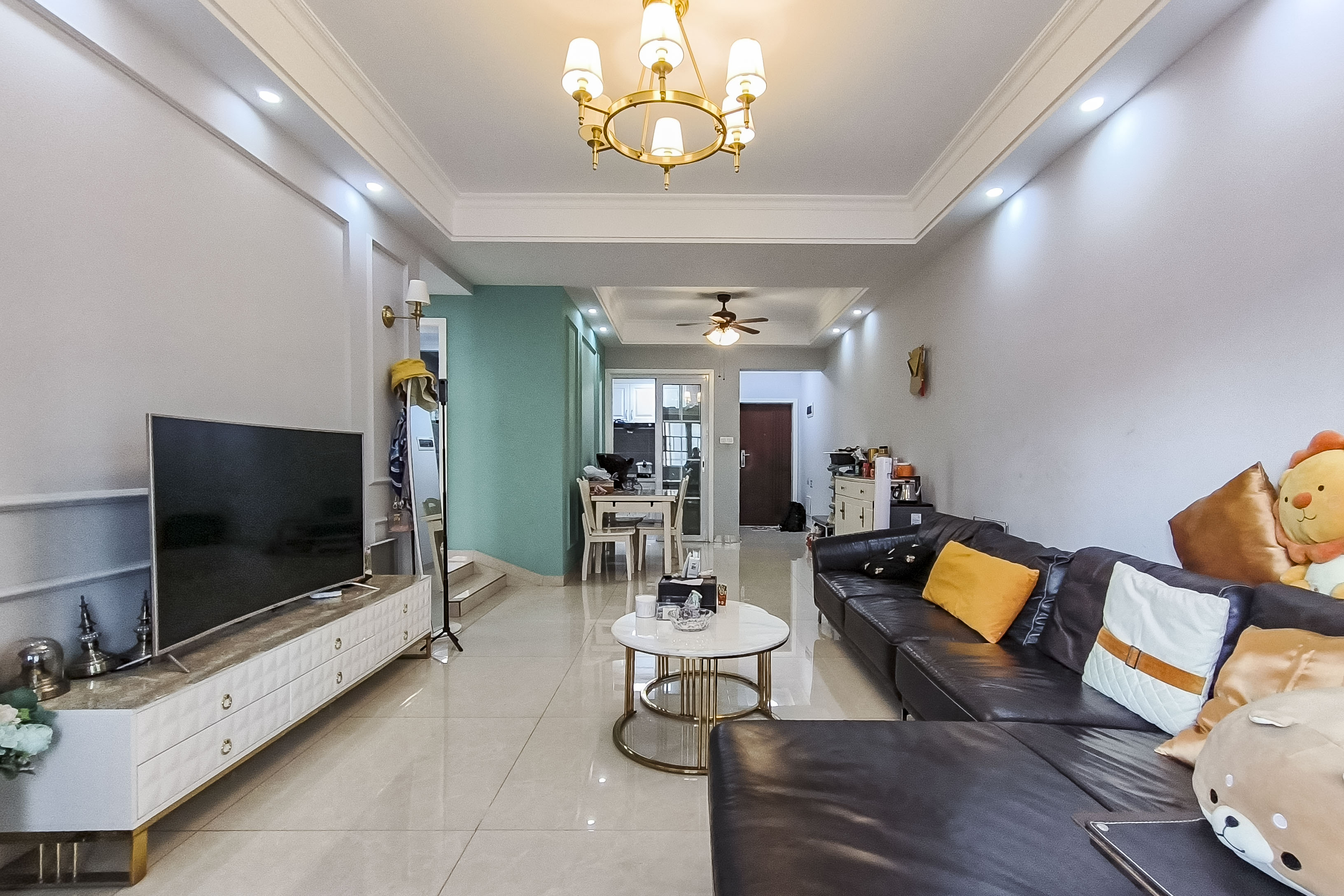 江山帝景哈佛  3室2厅1卫    73.0万客厅