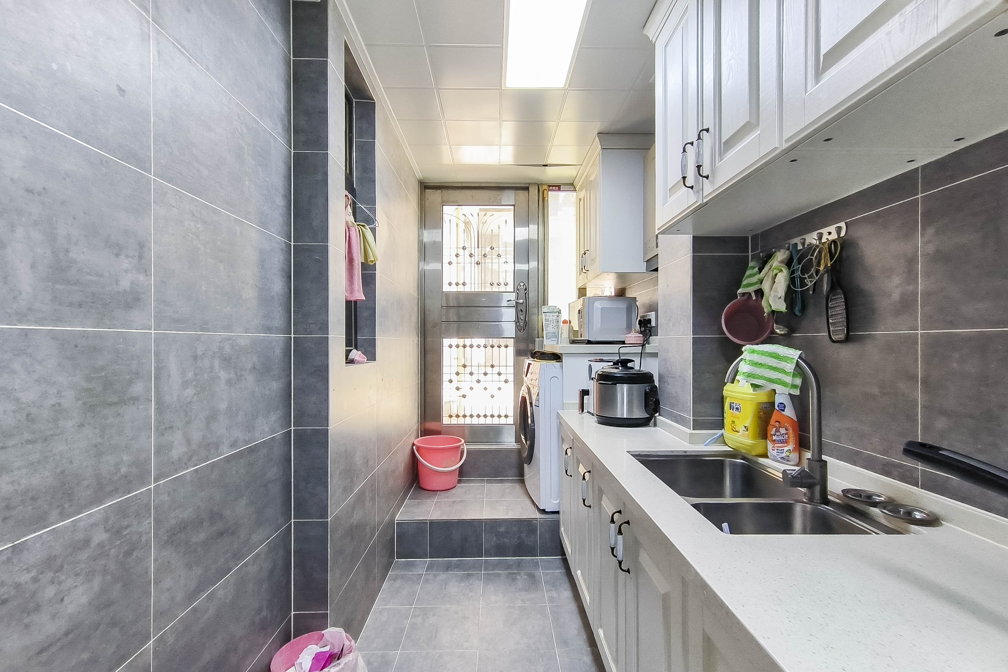 江山帝景哈佛  3室2厅1卫    73.0万厨房