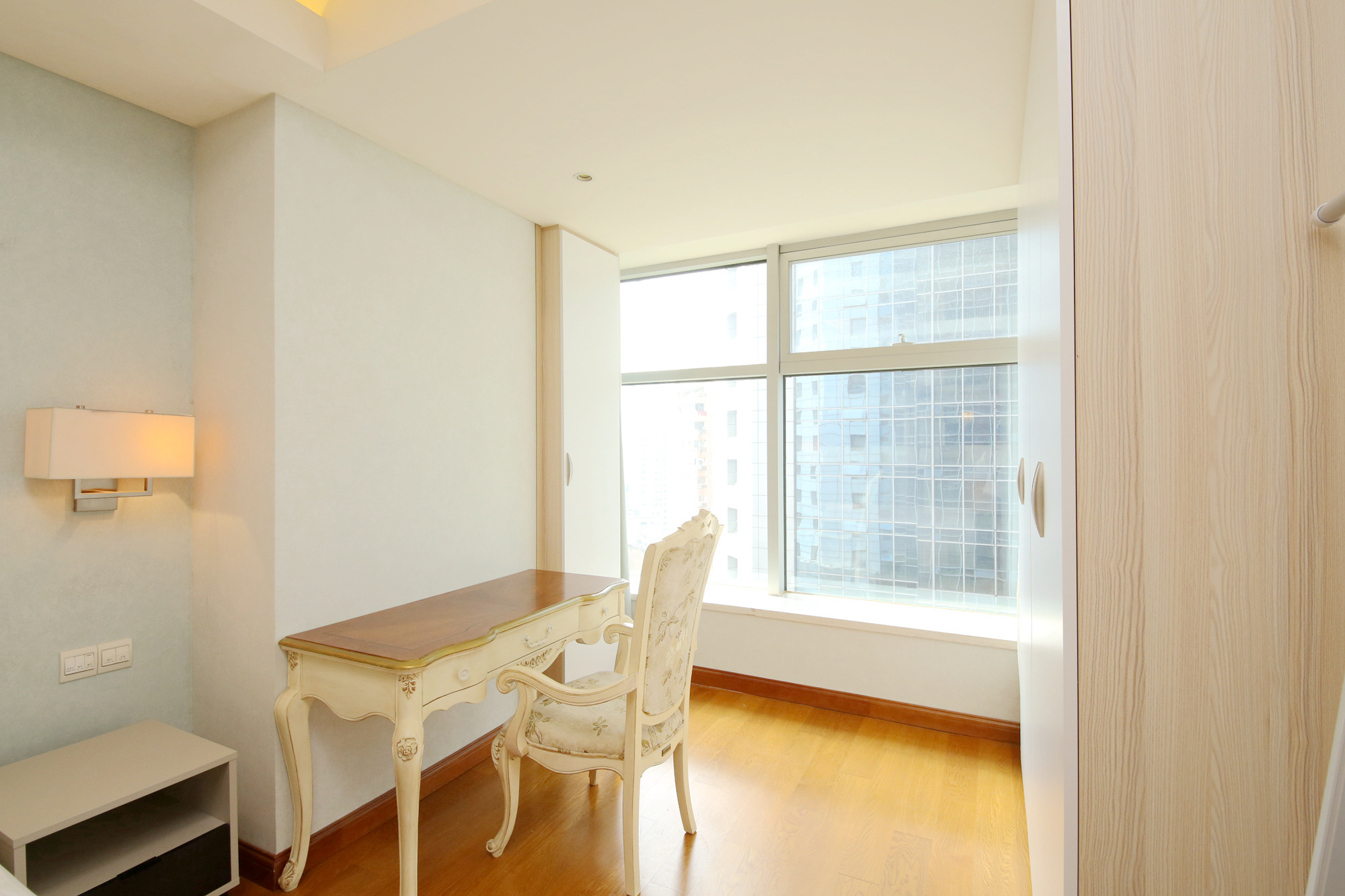 运达国际广场  2室2厅1卫    178.0万卧室