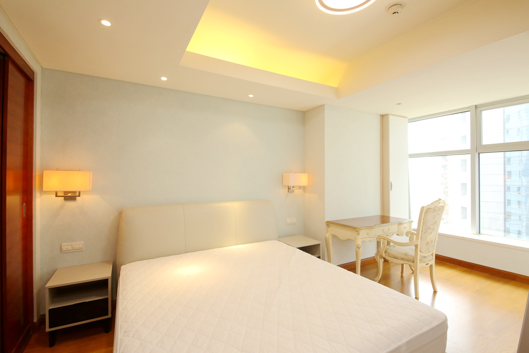 运达国际广场  2室2厅1卫    178.0万卧室