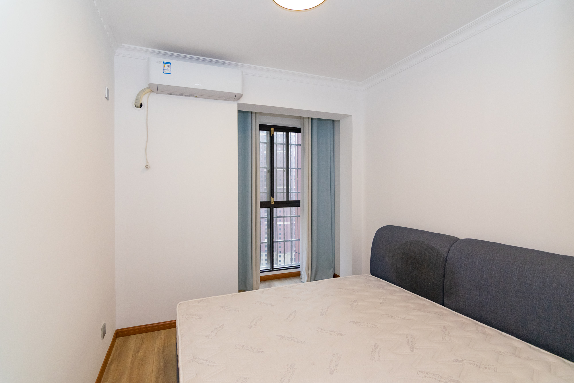 新城国际花都 3室2厅1卫 80.0万 新城国际花都 3室2厅1卫 80.0万卧室