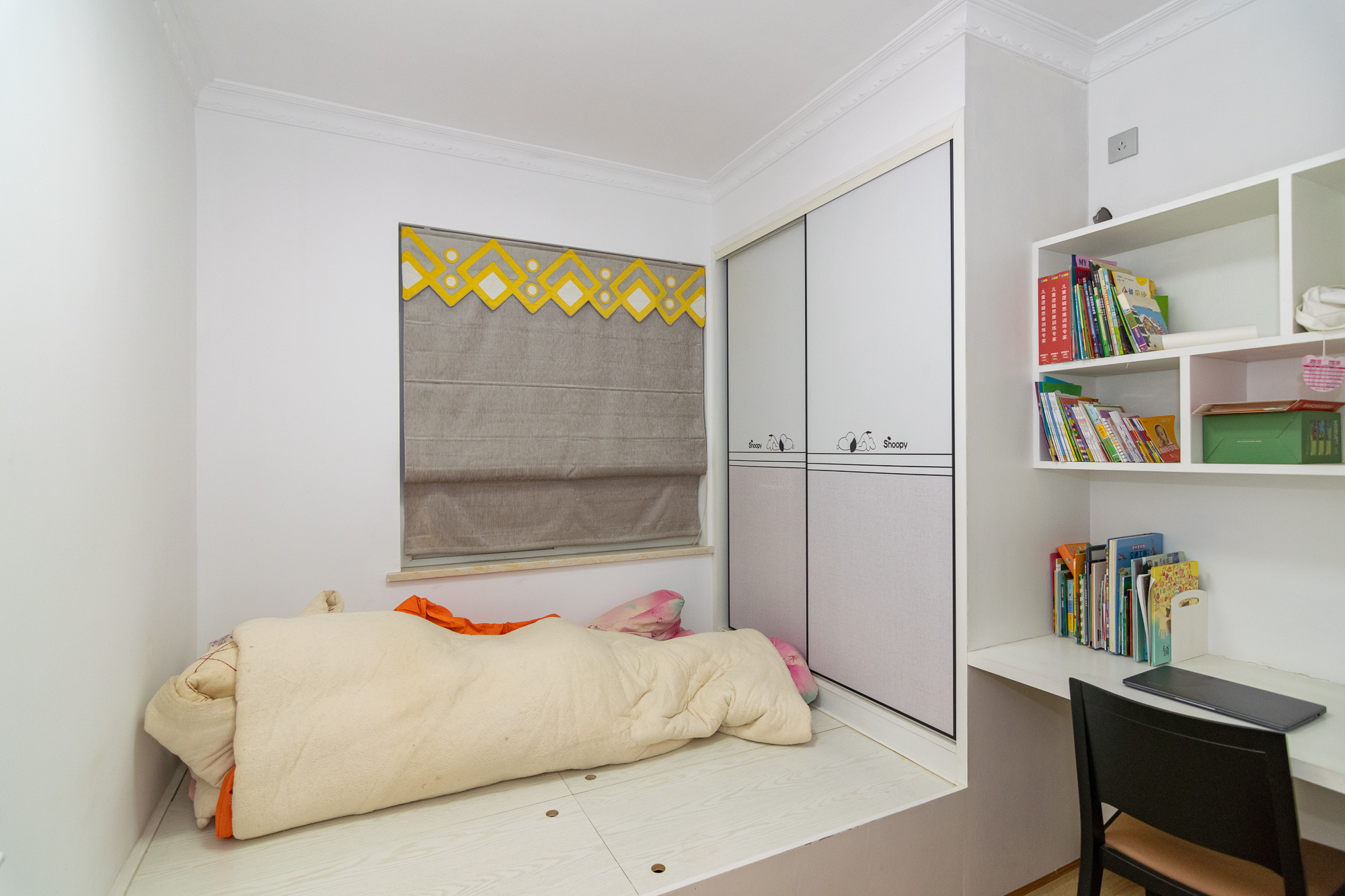 新城国际花都 3室2厅1卫 80.0万 新城国际花都 3室2厅1卫 80.0万卧室