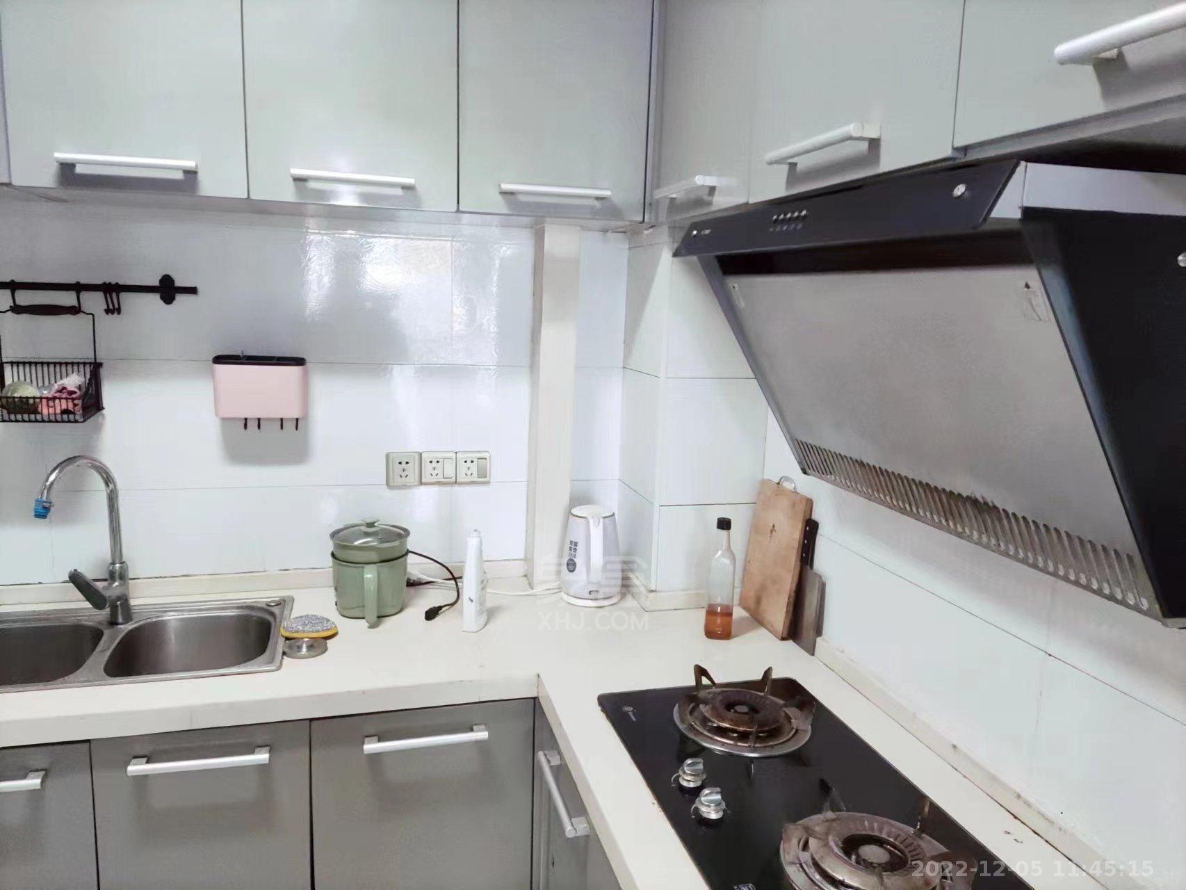 流金岁月-华晨国际 2室2厅1卫 1900.00元/月 流金岁月-华晨国际 2室2厅1卫 1900.00元/月室内图