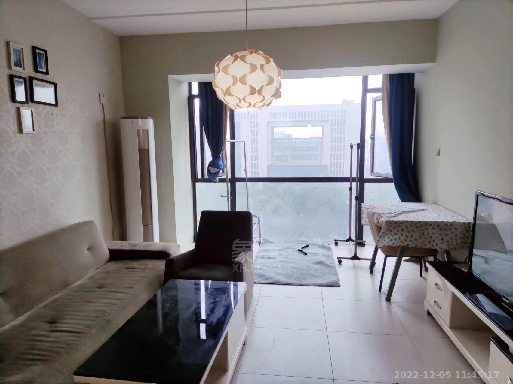 流金岁月-华晨国际 2室2厅1卫 1900.00元/月 流金岁月-华晨国际 2室2厅1卫 1900.00元/月室内图