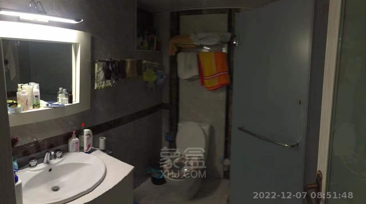 泰山公馆  1室1厅1卫   1600.00元/月室内图