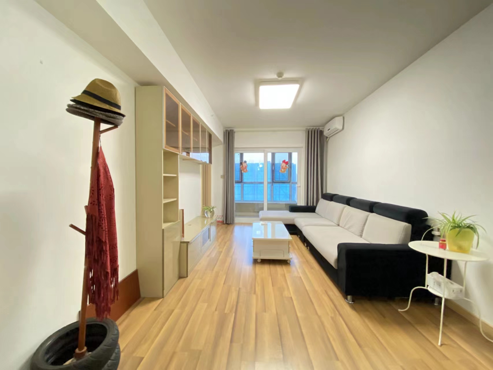 中铁建万科翡翠  3室2厅1卫   2980.00元/月室内图
