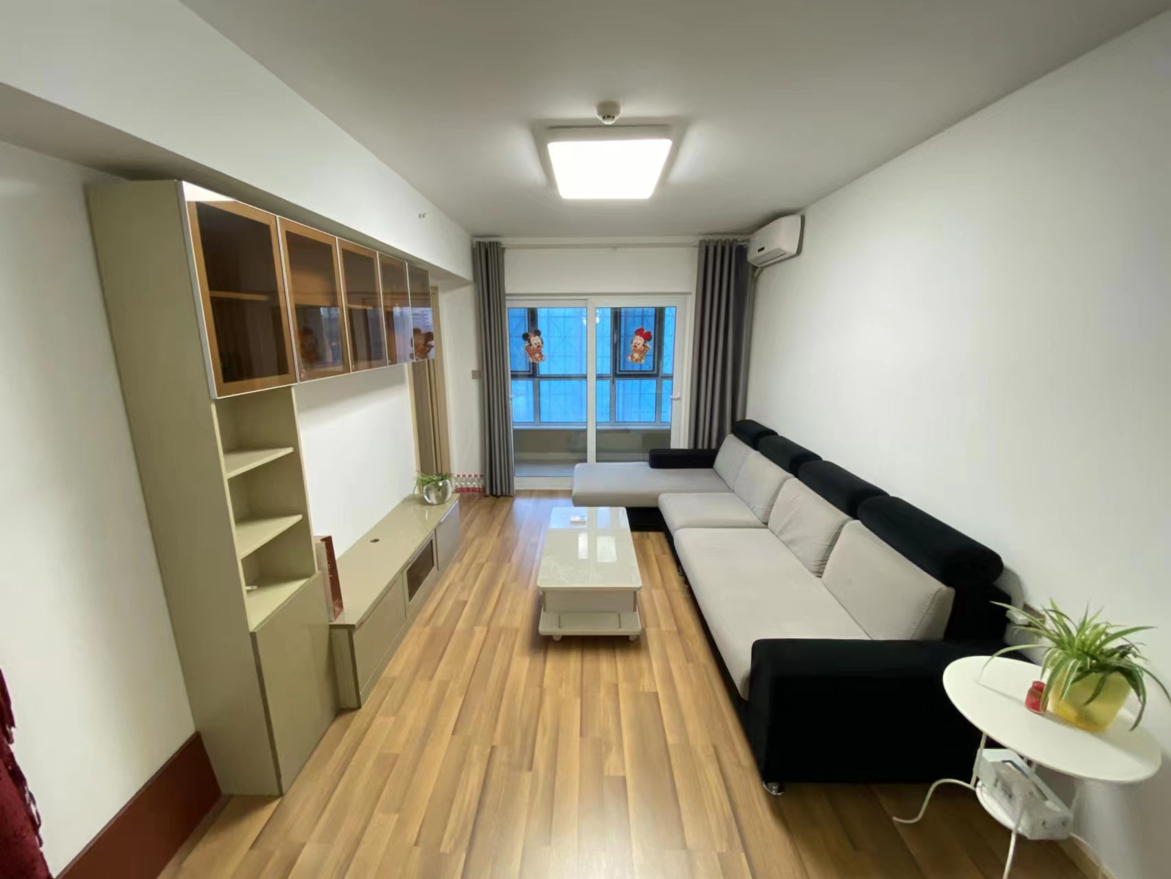 中铁建万科翡翠  3室2厅1卫   2980.00元/月室内图