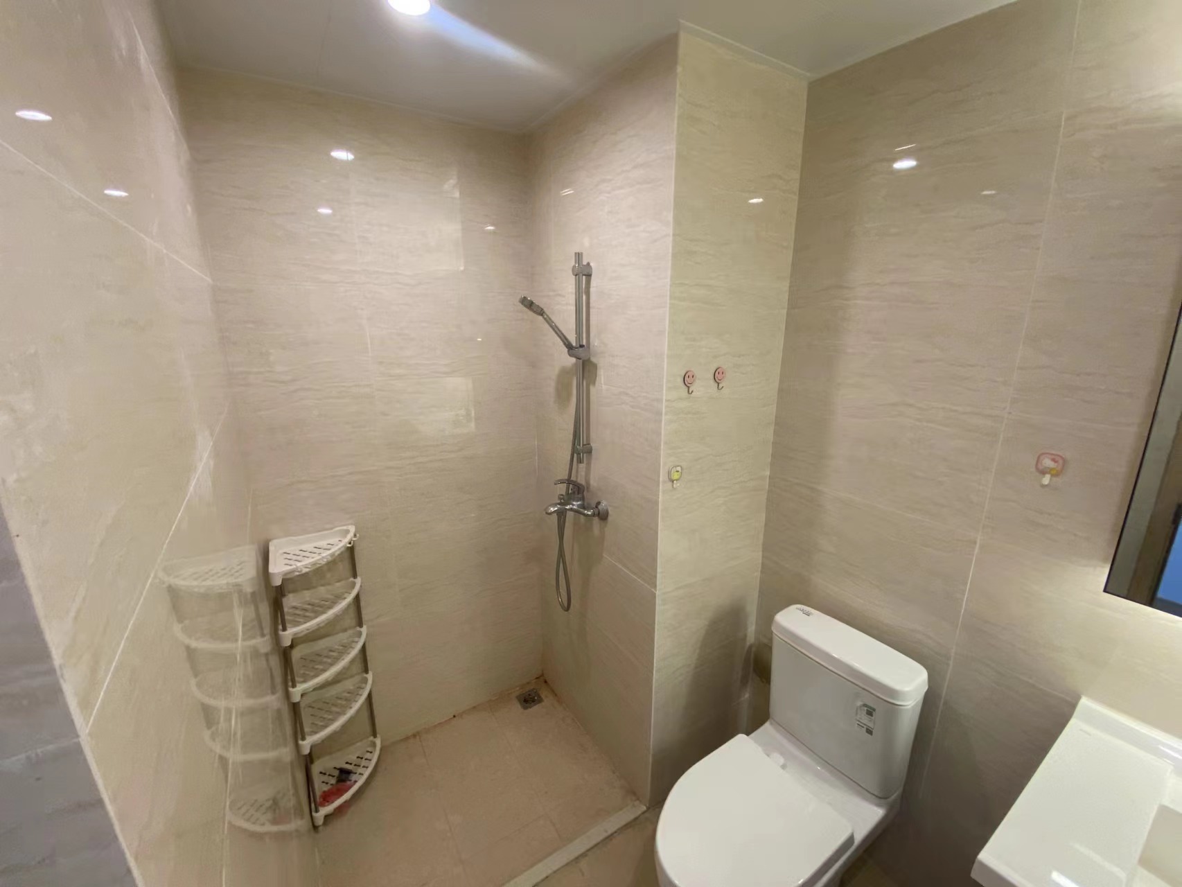 中铁建万科翡翠  2室2厅1卫   2800.00元/月室内图