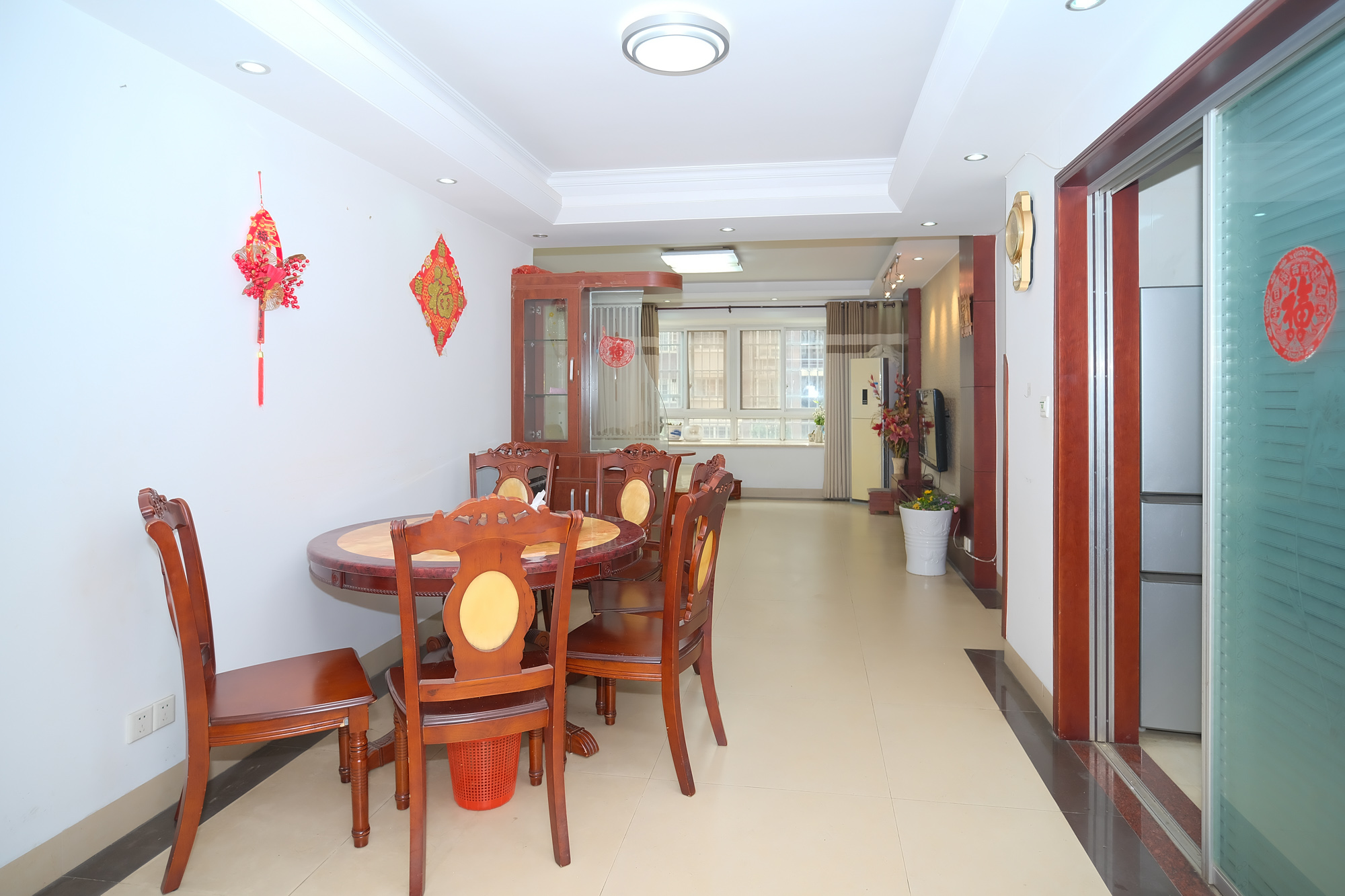 世景华庭 3室2厅1卫 72.0万 世景华庭 3室2厅1卫 72.0万客厅