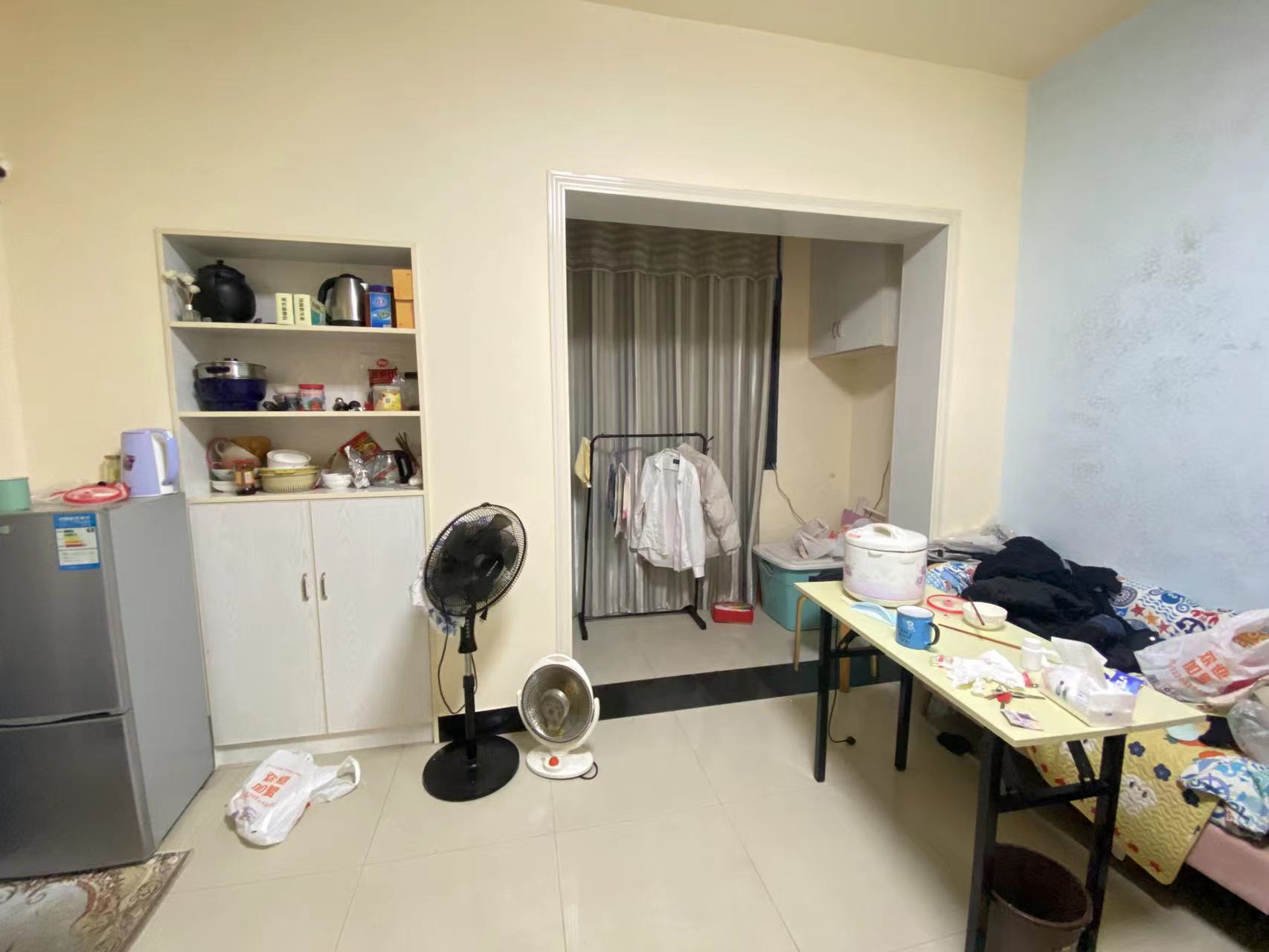 财富小区  1室1厅1卫    20.0万 财富小区  1室1厅1卫    20.0万室内图