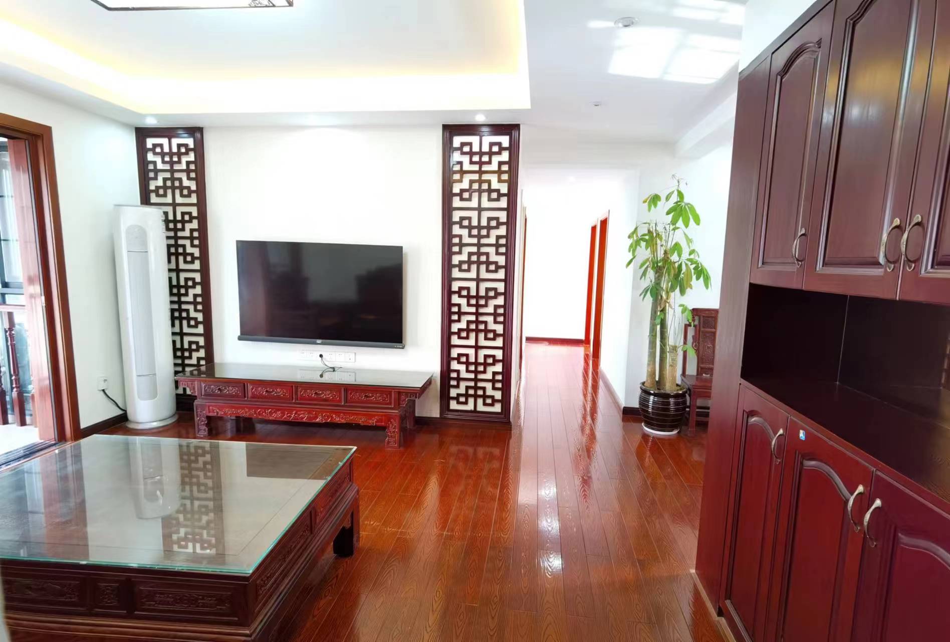 中建御山和苑 3室2厅2卫 89.8万 中建御山和苑 3室2厅2卫 89.8万室内图