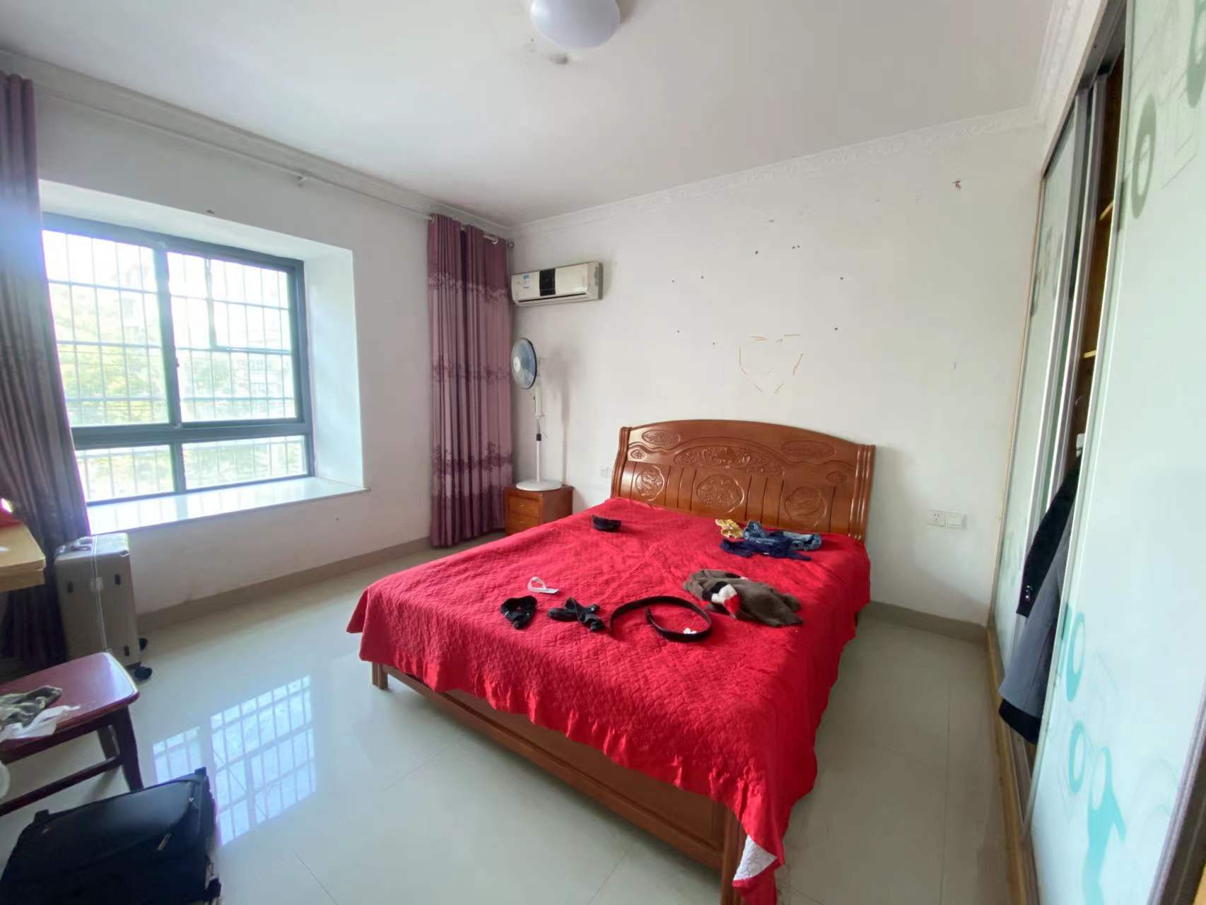 水晶名居 3室2厅2卫 65.0万 水晶名居 3室2厅2卫 65.0万室内图