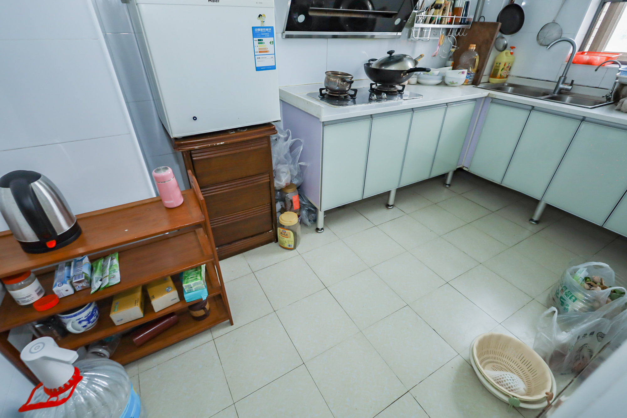 八方小区C区  3室2厅1卫    434.0万厨房