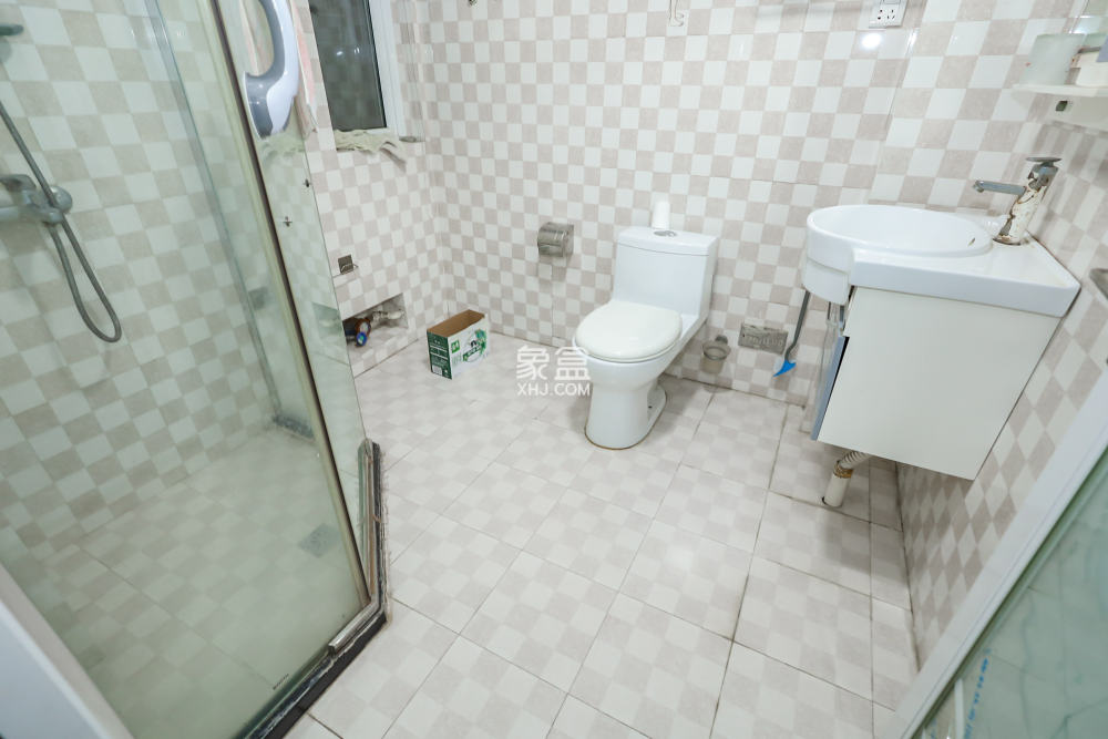 长房西郡  3室2厅2卫   108.00万