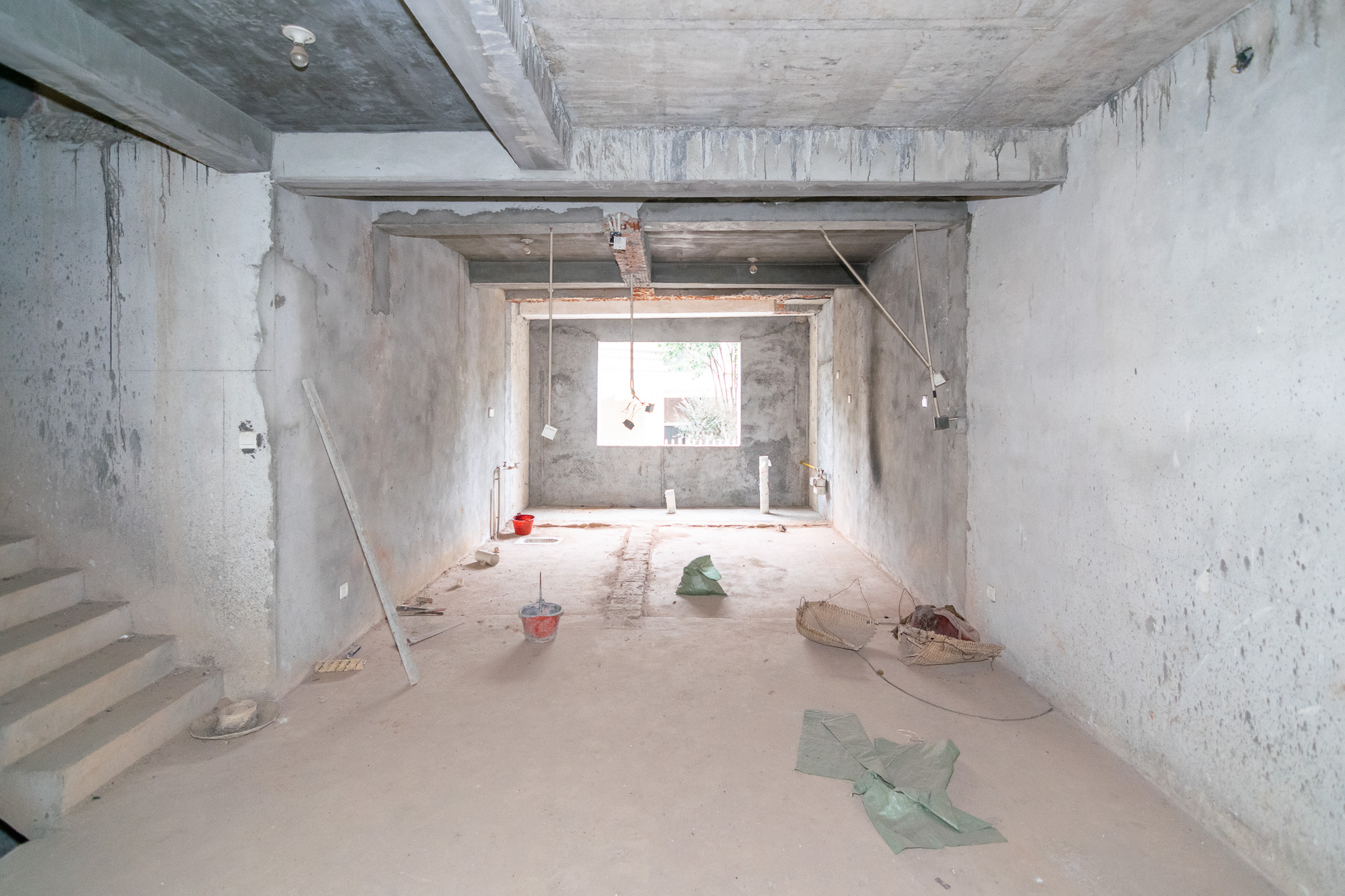 湖南报业文化城(米地亚家园) 6室2厅4卫 345.0万 湖南报业文化城(米地亚家园) 6室2厅4卫 345.0万客厅