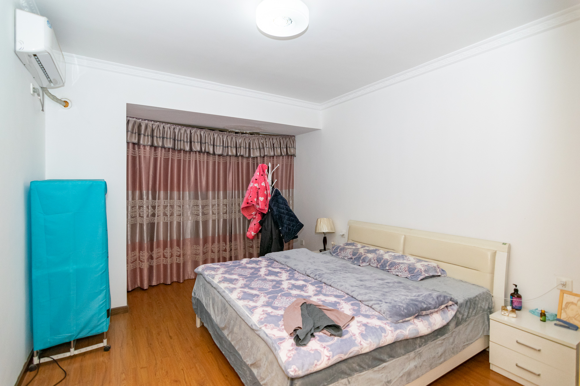 新城国际花都 3室2厅2卫 104.0万 新城国际花都 3室2厅2卫 104.0万卧室