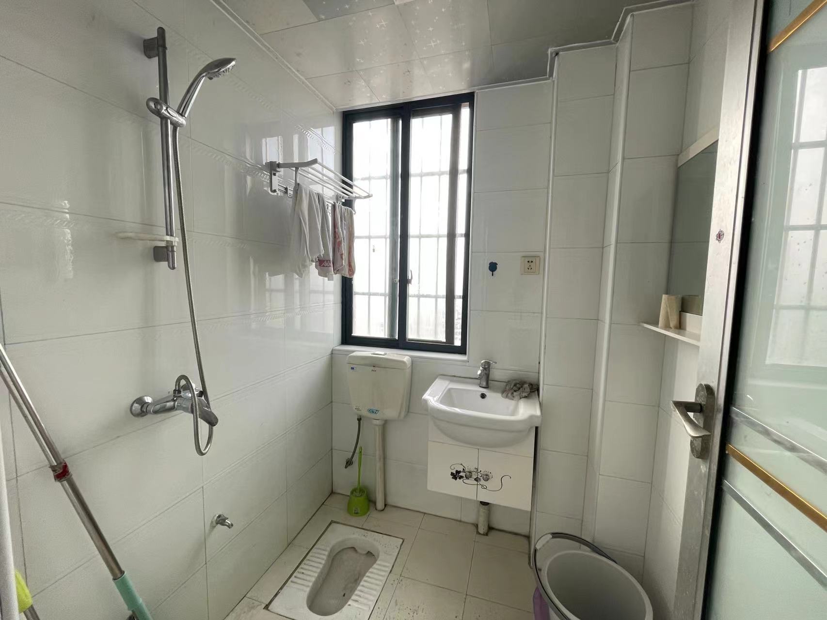 金盛大厦 2室1厅1卫 52.8万 金盛大厦 2室1厅1卫 52.8万室内图