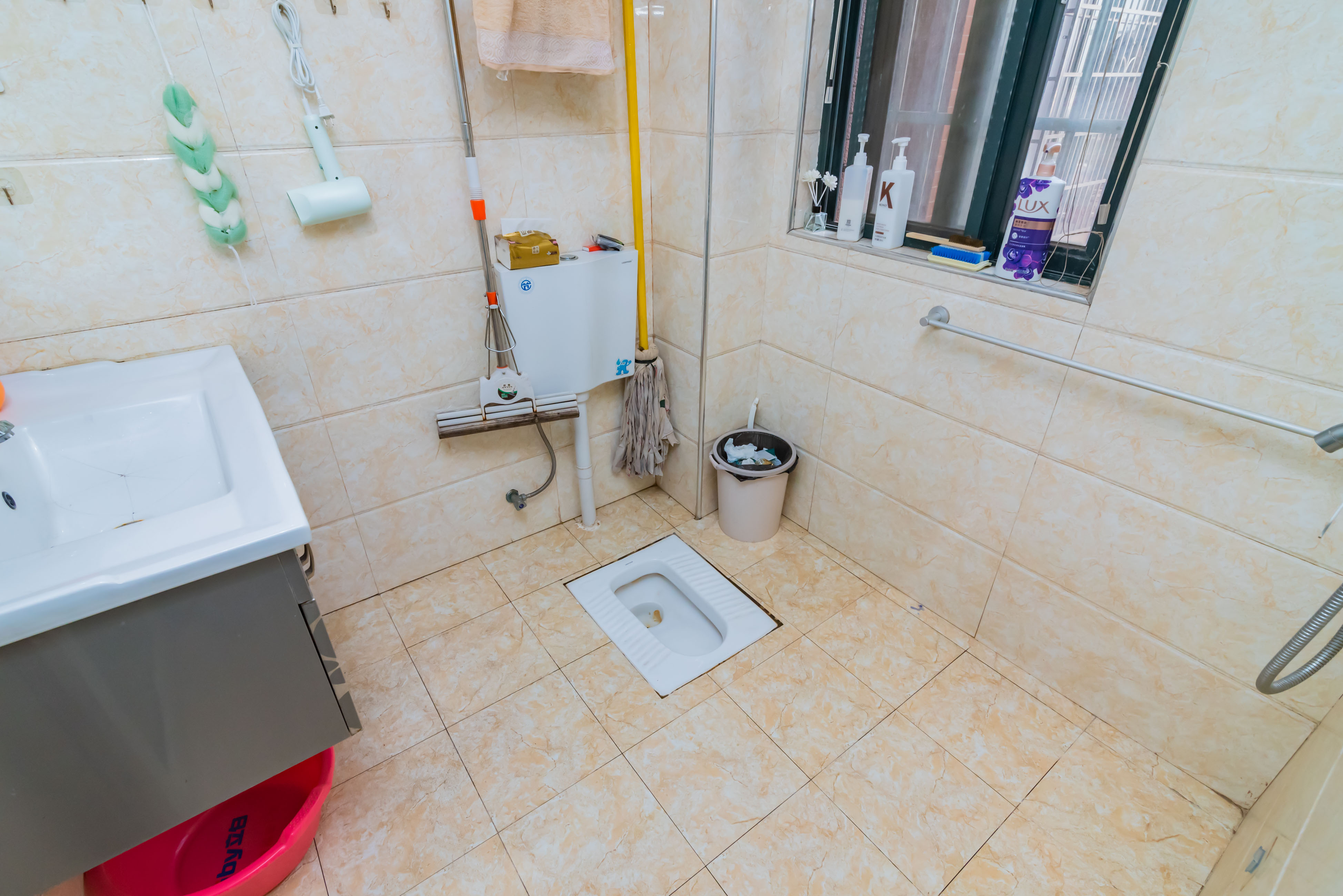 银盘鑫城 2室2厅1卫 45.0万 银盘鑫城 2室2厅1卫 45.0万卫生间