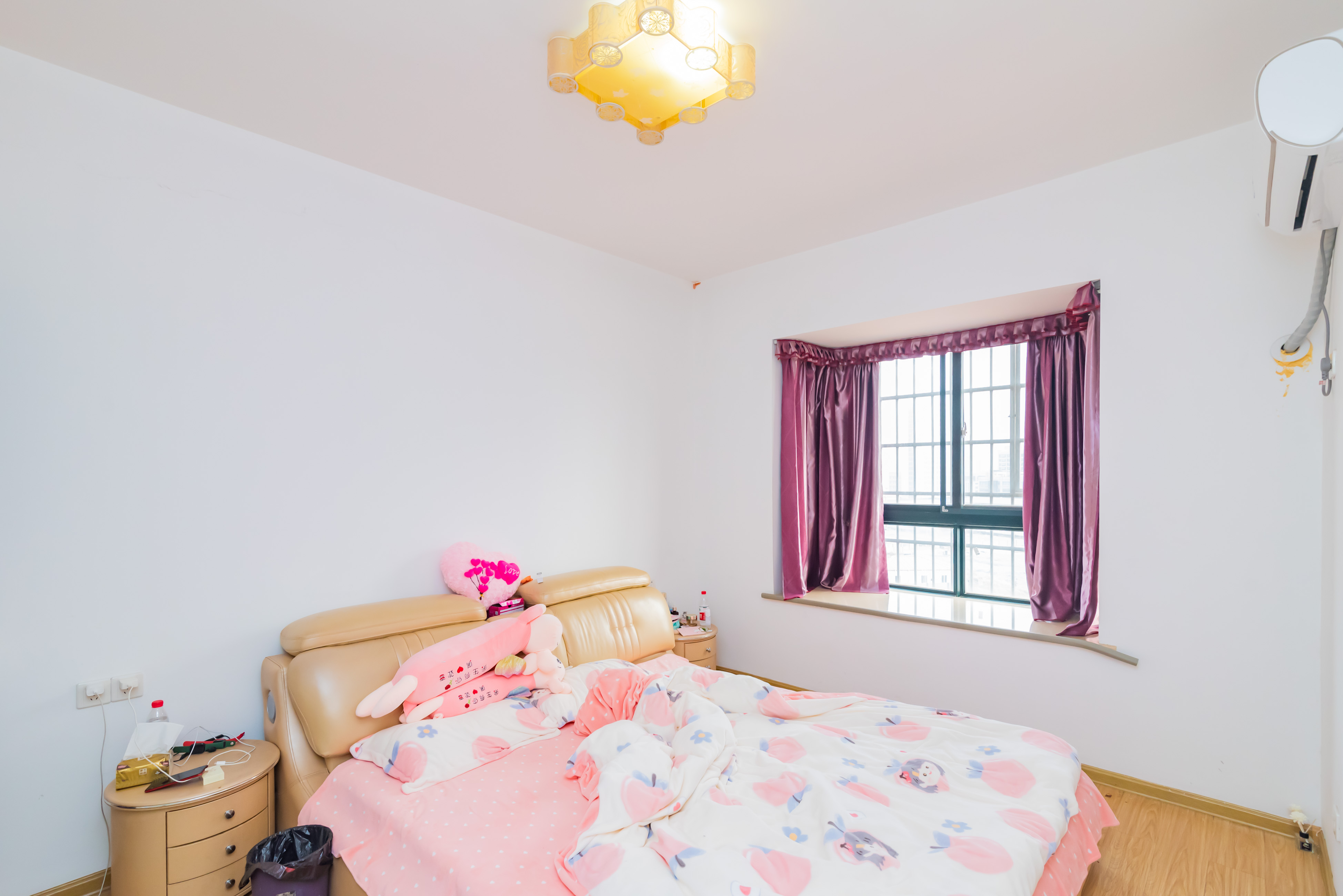 银盘鑫城 2室2厅1卫 45.0万 银盘鑫城 2室2厅1卫 45.0万卧室