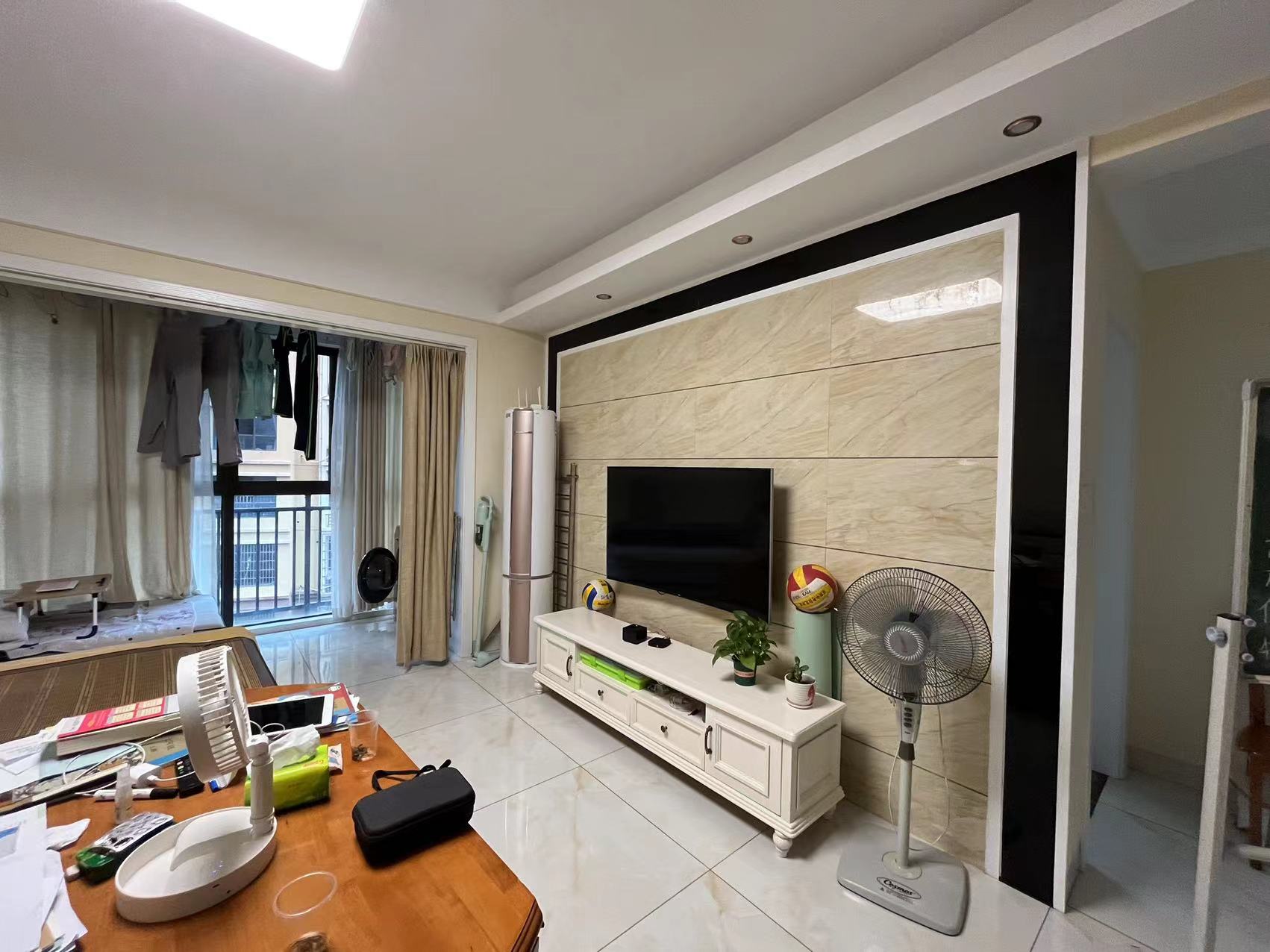 泰山名城 2室2厅2卫 65.0万 泰山名城 2室2厅2卫 65.0万室内图