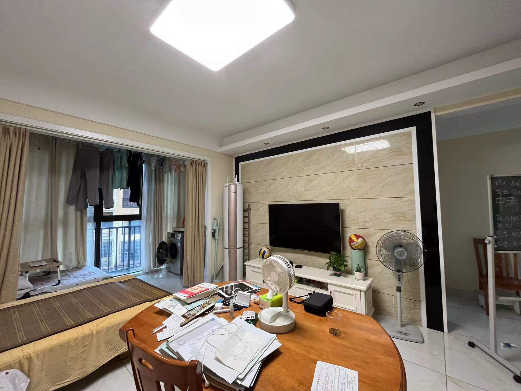 泰山名城 2室2厅2卫 65.0万 泰山名城 2室2厅2卫 65.0万室内图