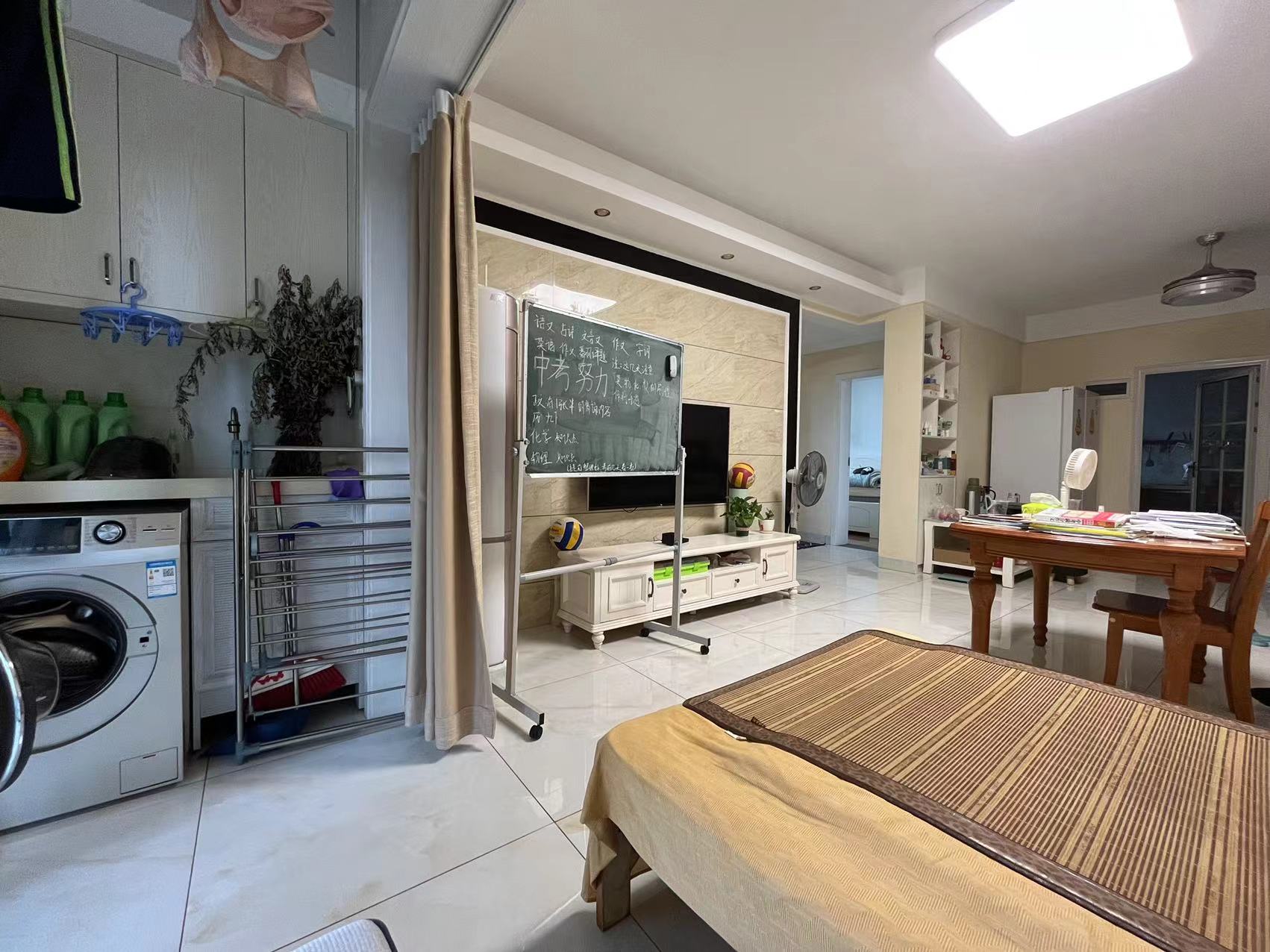 泰山名城 2室2厅2卫 65.0万 泰山名城 2室2厅2卫 65.0万室内图