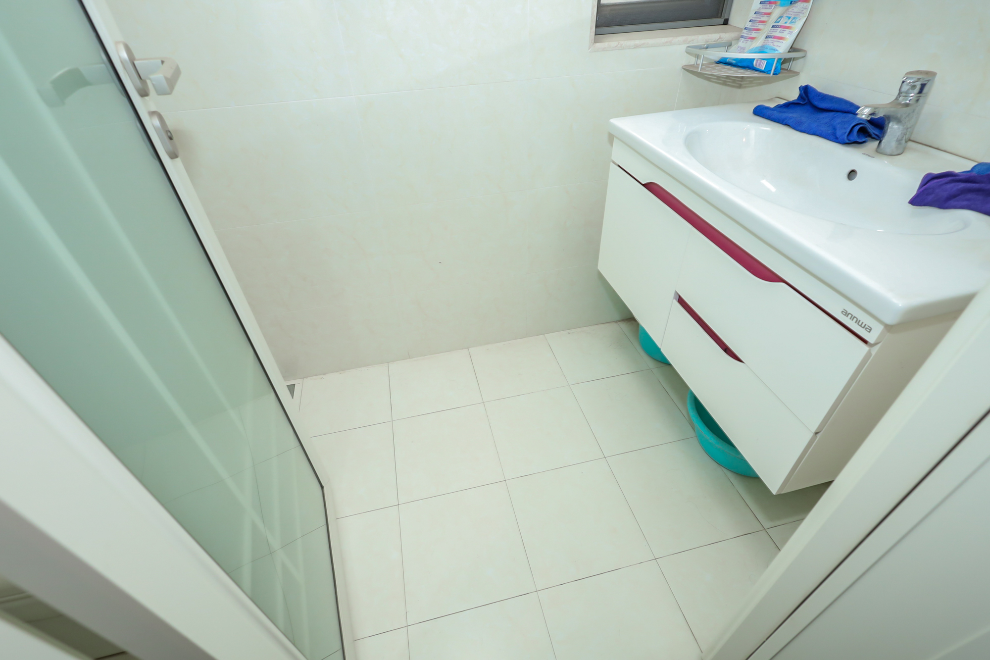 八方小区C区  3室2厅2卫    370.0万 八方小区C区  3室2厅2卫    370.0万卫生间