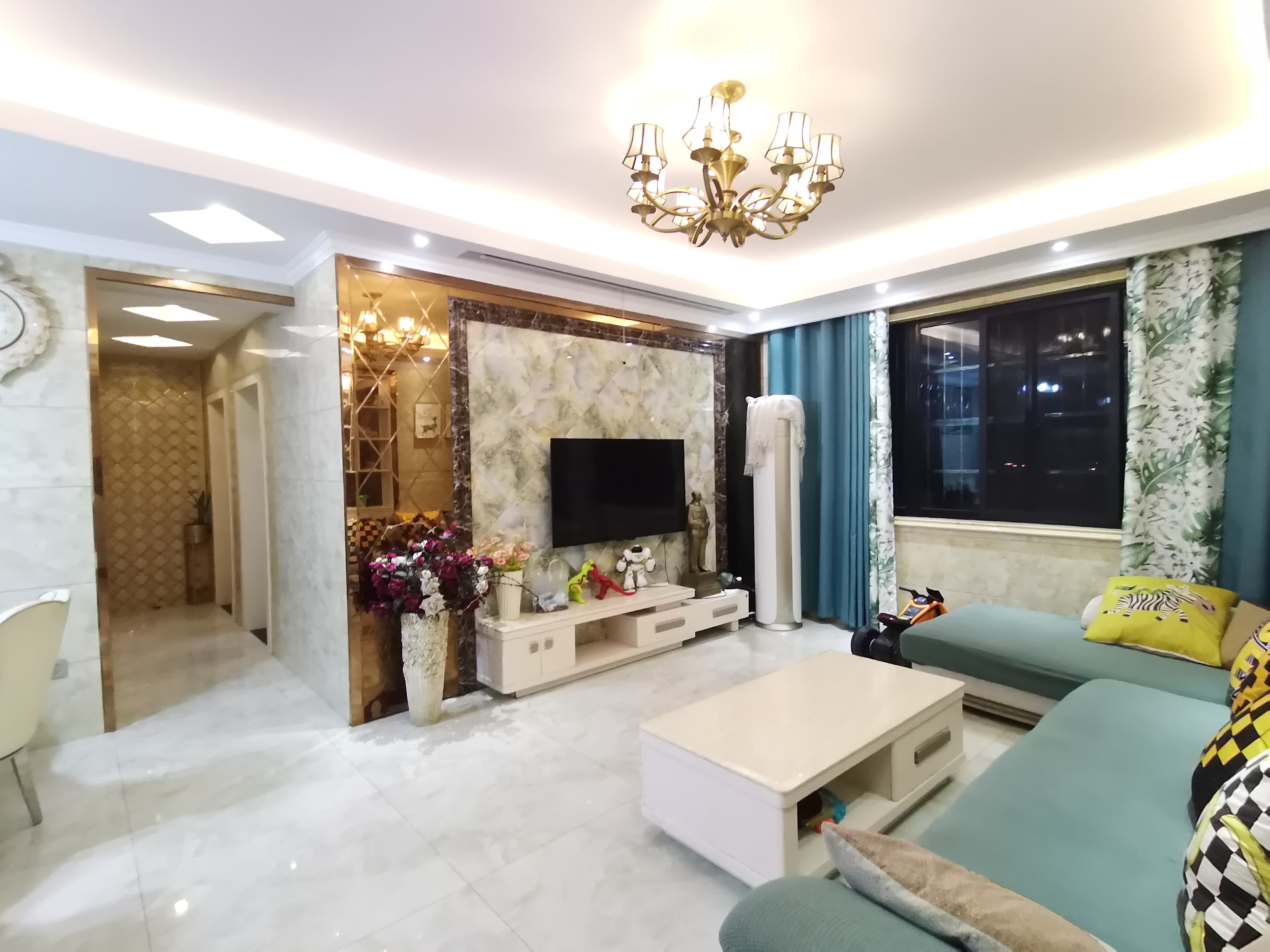 圣华名城建设北路110号  3室2厅2卫    50.0万 圣华名城建设北路110号  3室2厅2卫    50.0万室内图