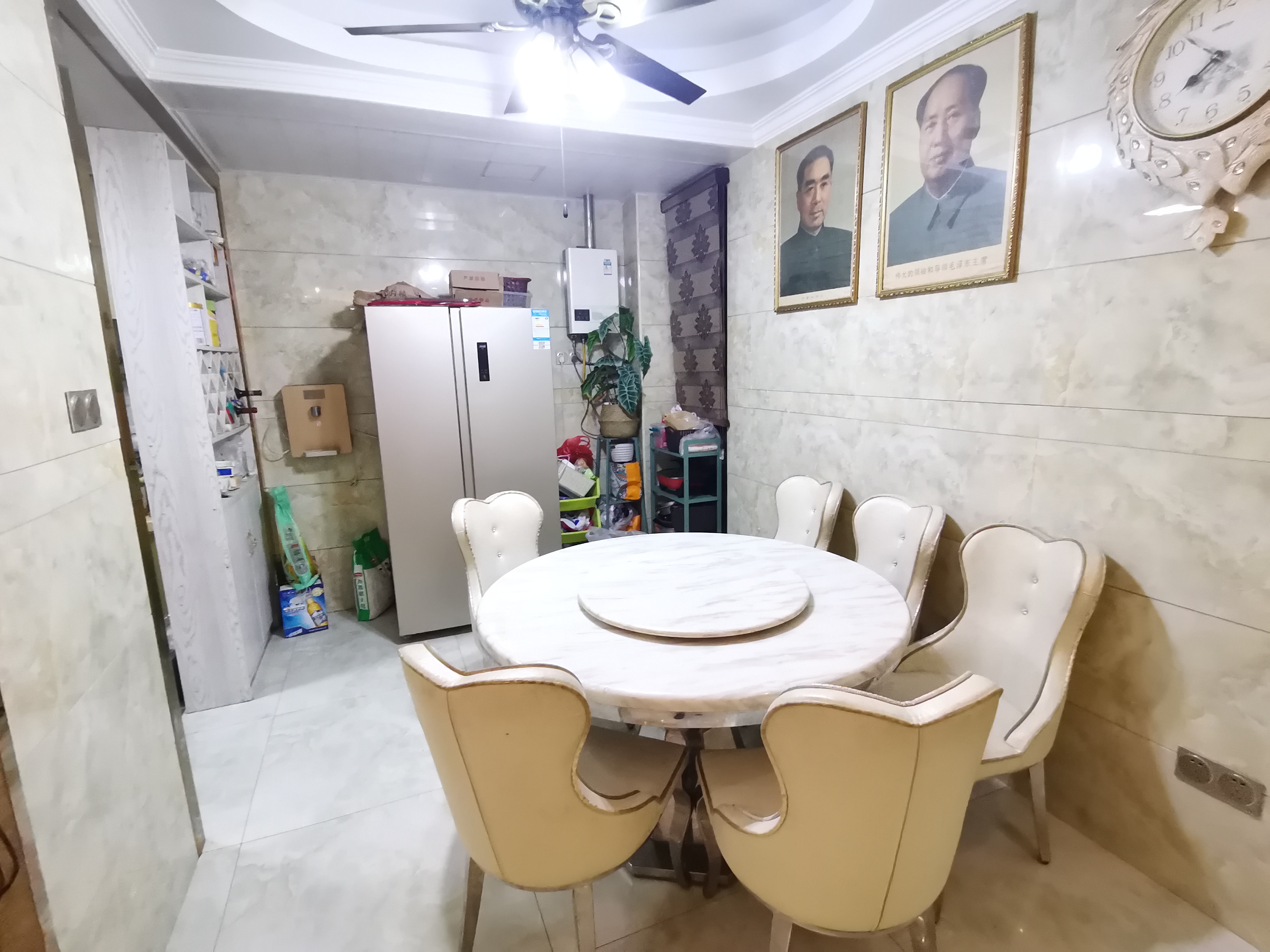 圣华名城建设北路110号  3室2厅2卫    50.0万 圣华名城建设北路110号  3室2厅2卫    50.0万室内图