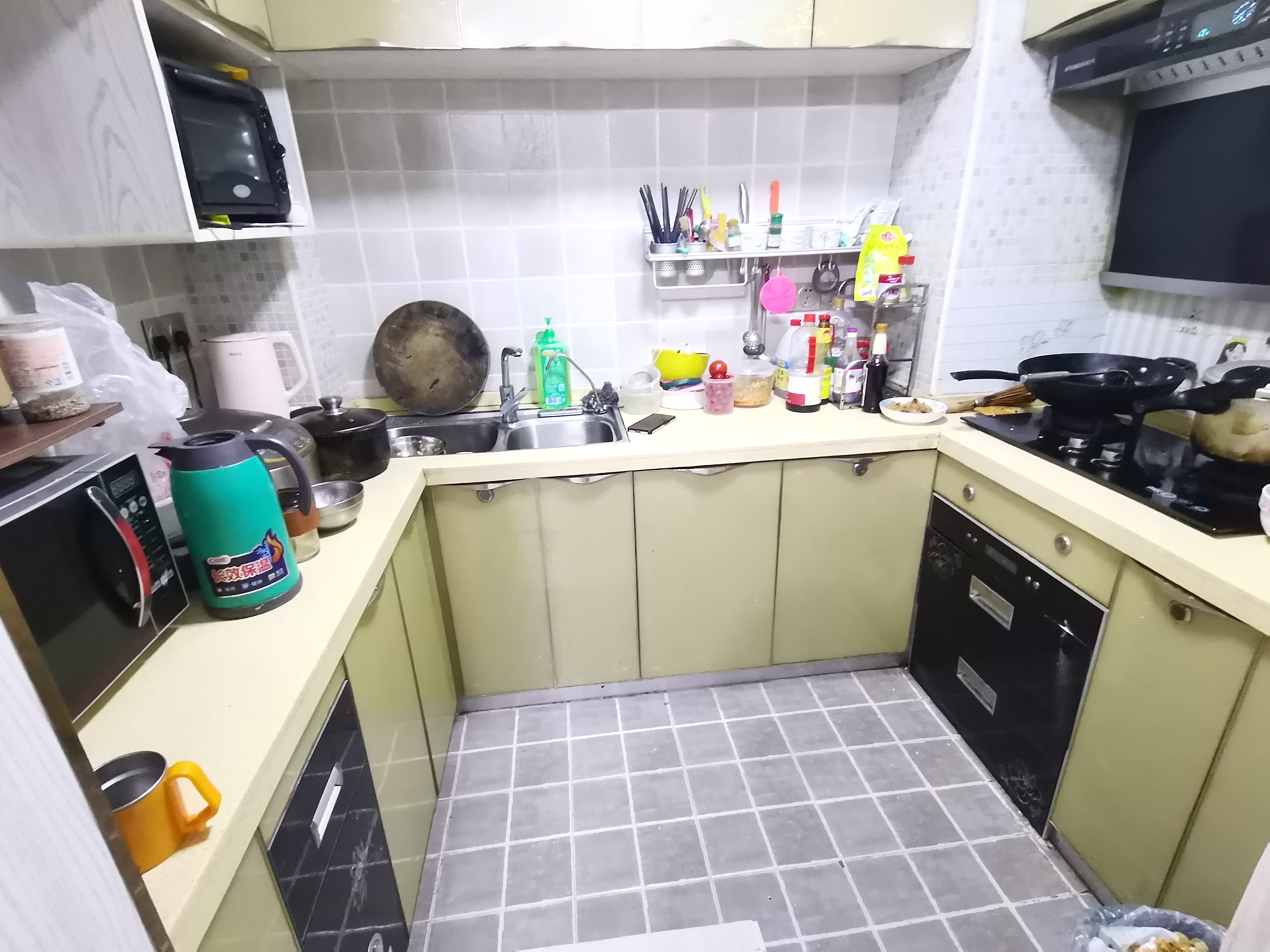 圣华名城建设北路110号  3室2厅2卫    50.0万 圣华名城建设北路110号  3室2厅2卫    50.0万室内图