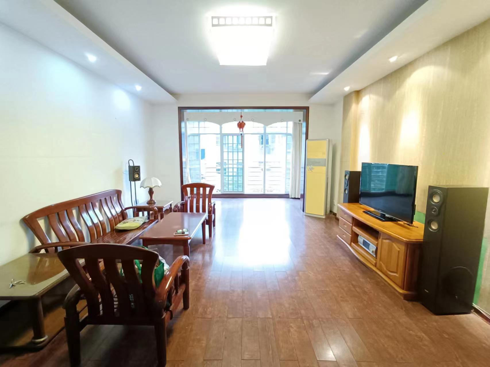 枫林绿洲 5室3厅3卫 68.8万 枫林绿洲 5室3厅3卫 68.8万室内图