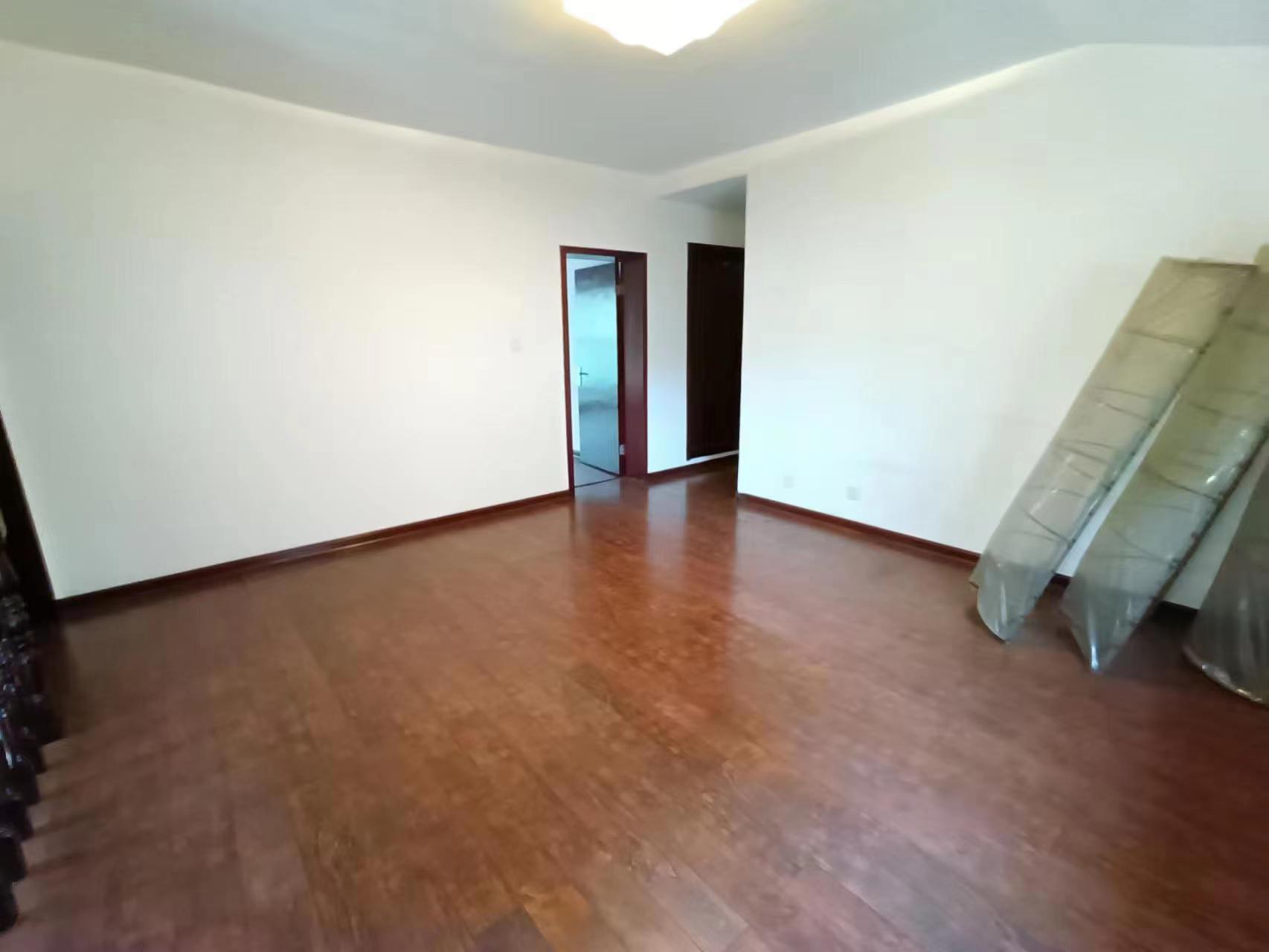 枫林绿洲 5室3厅3卫 68.8万 枫林绿洲 5室3厅3卫 68.8万室内图