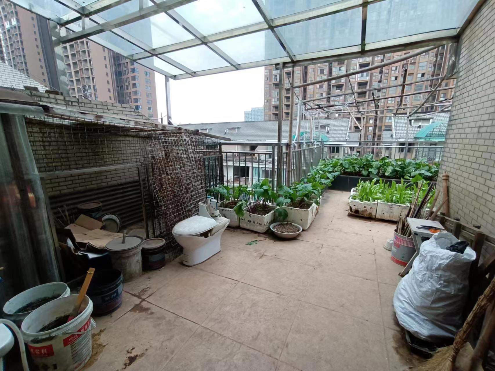 枫林绿洲 5室3厅3卫 68.8万 枫林绿洲 5室3厅3卫 68.8万室内图